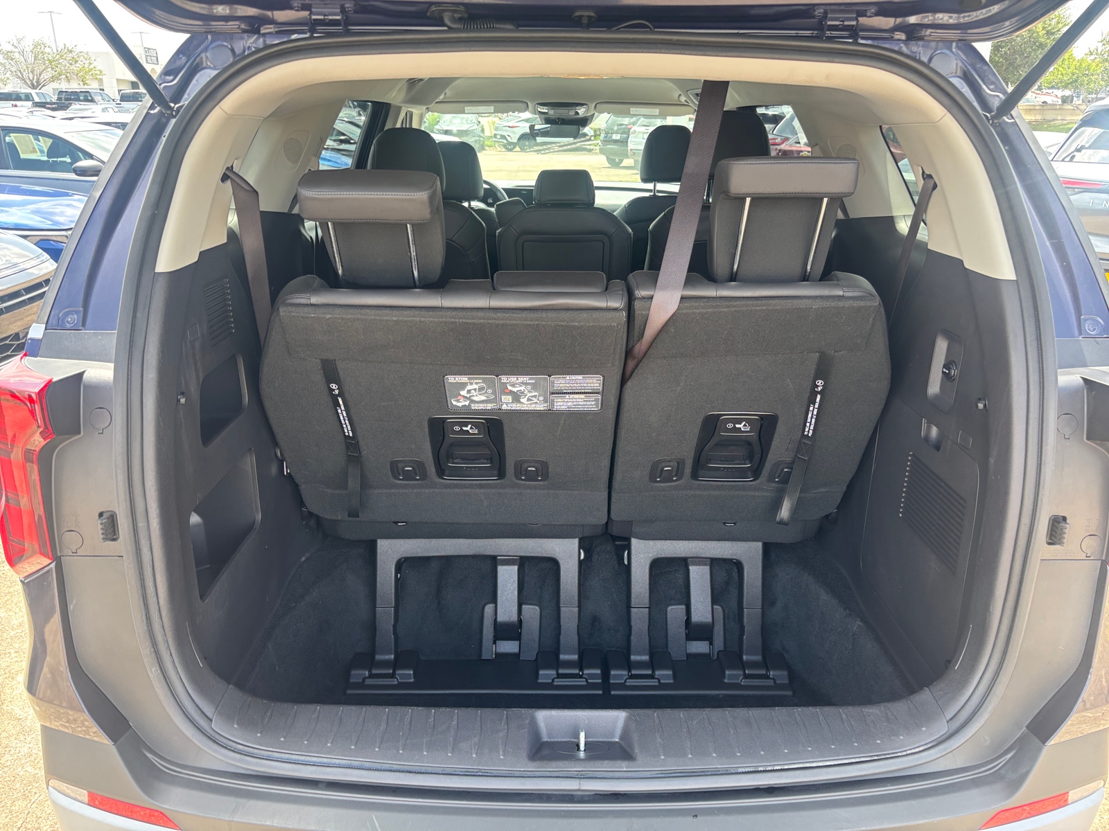 Thumbnail: 2026 Kia Carnival - 6