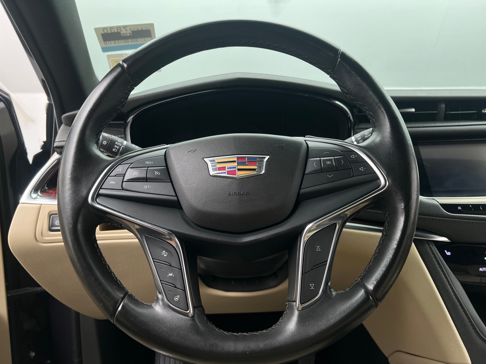 Thumbnail: 2019 Cadillac XT5 - 4