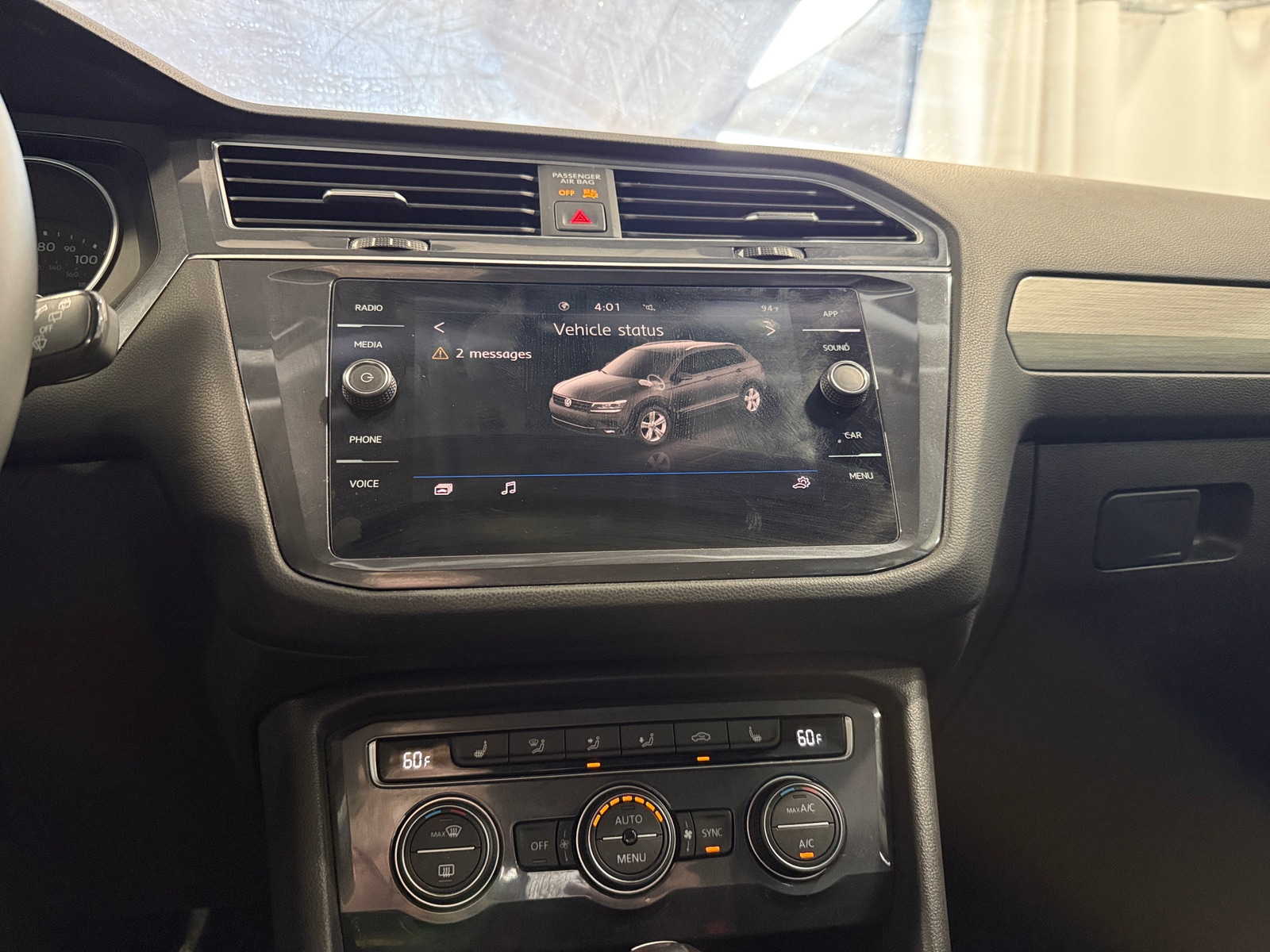 Thumbnail: 2020 Volkswagen Tiguan - 3