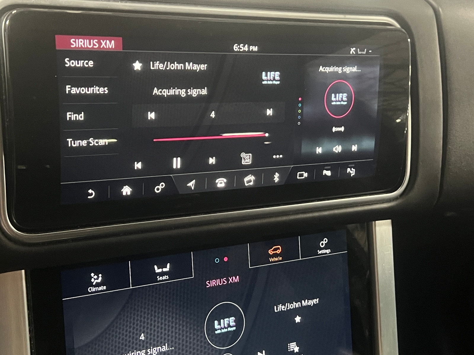 Thumbnail: 2021 Land Rover Range Rover - 3