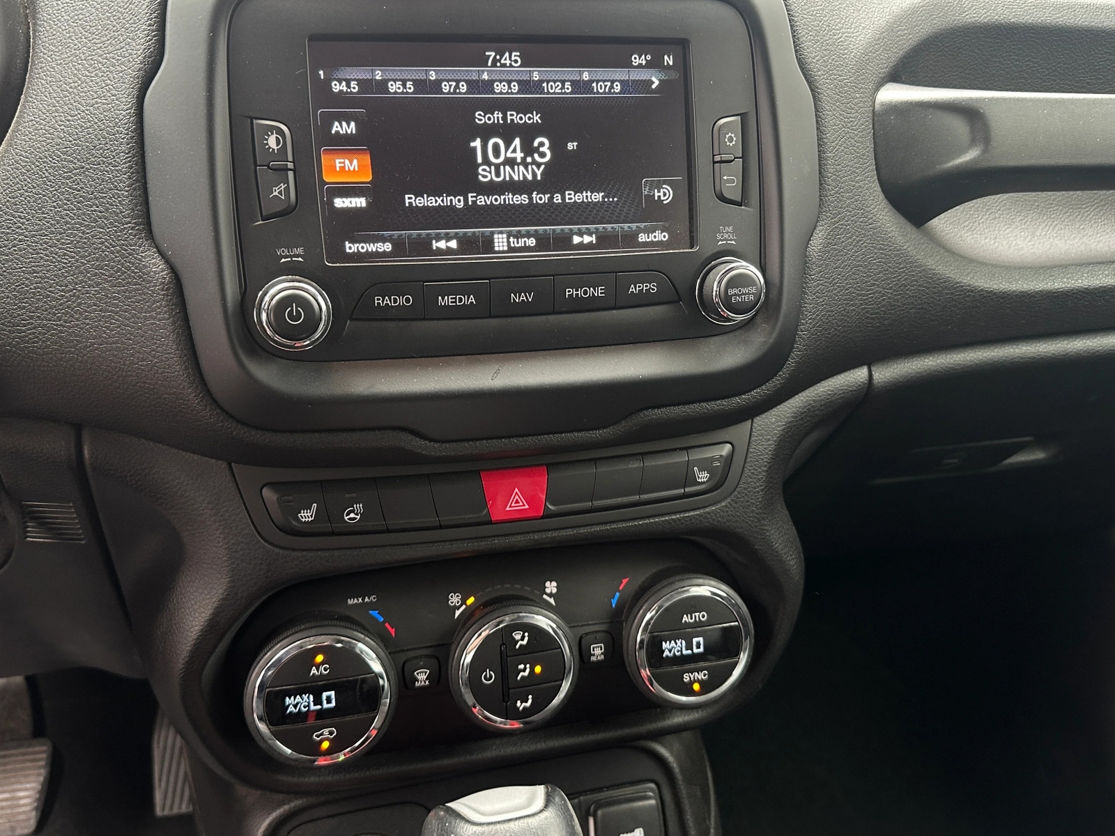 Thumbnail: 2017 Jeep Renegade - 4