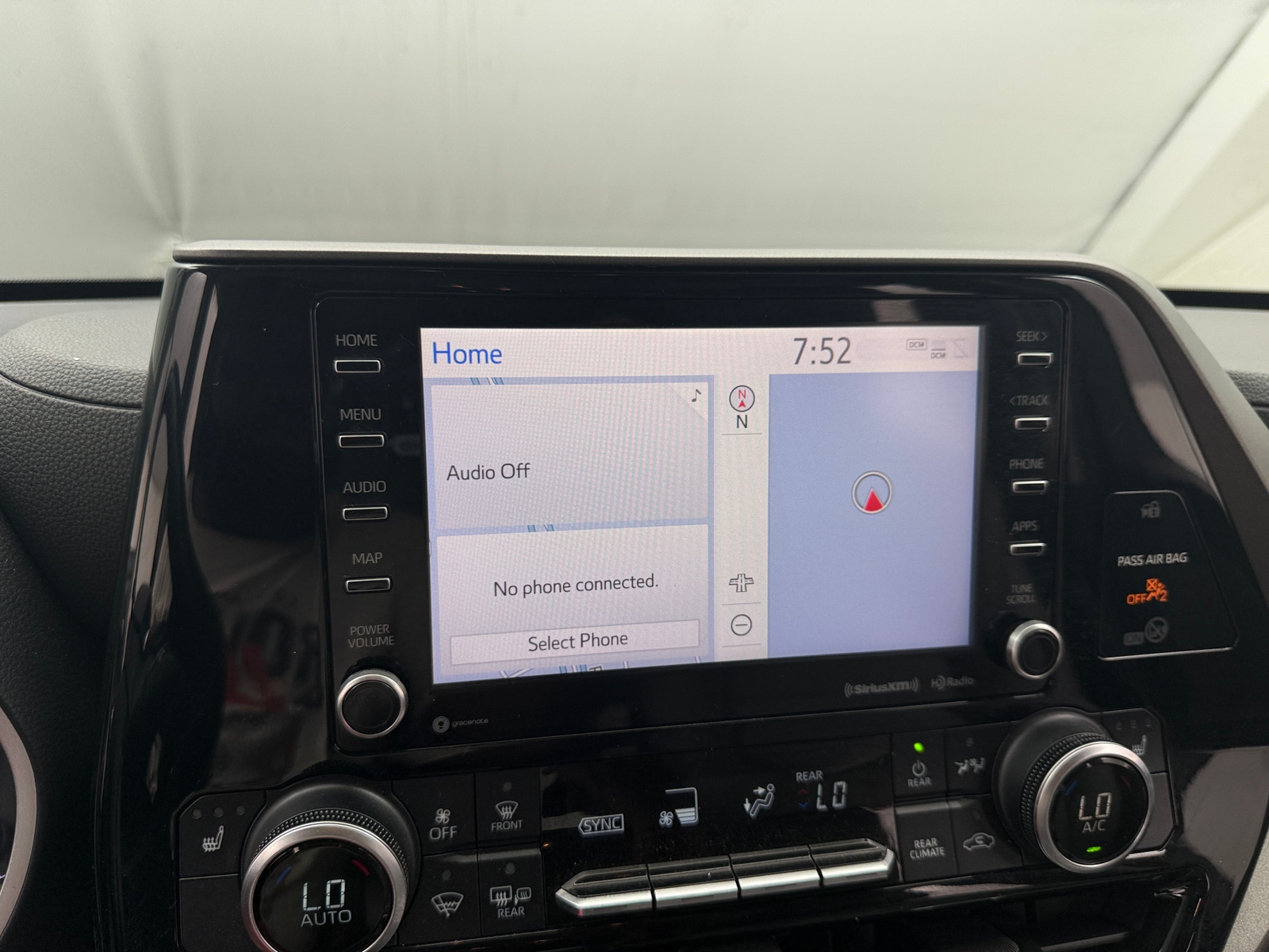 Thumbnail: 2020 Toyota Highlander - 3
