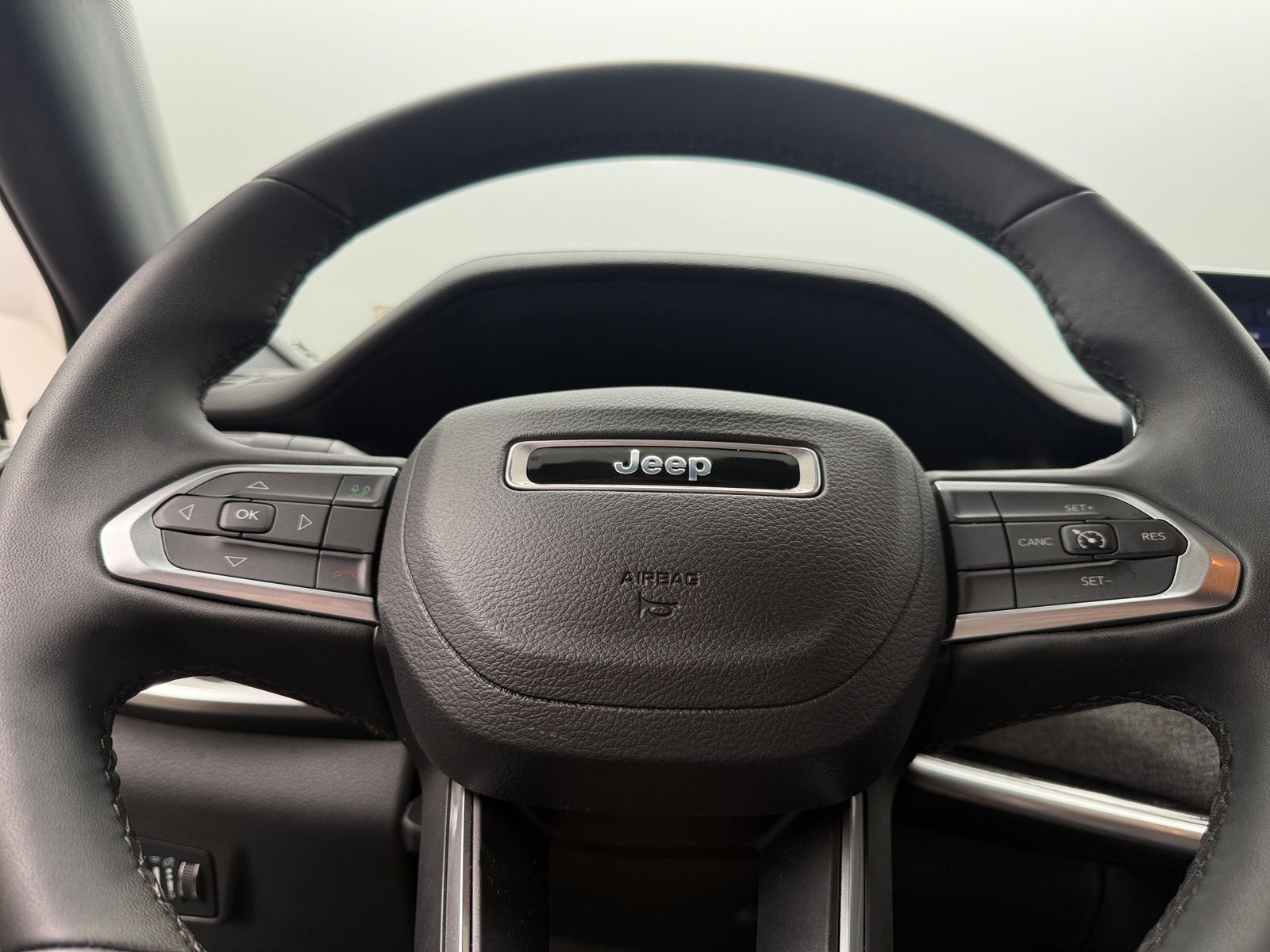 Thumbnail: 2023 Jeep Compass - 5