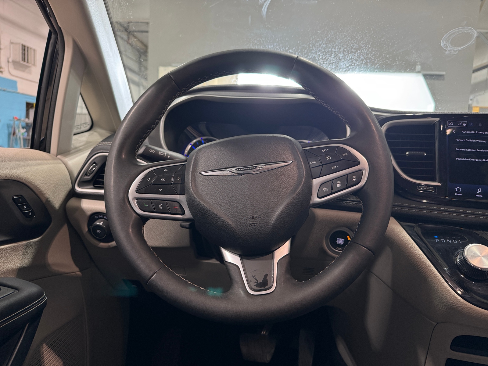 Thumbnail: 2024 Chrysler Pacifica - 4