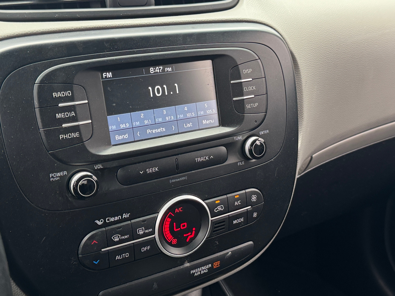 Thumbnail: 2017 Kia Soul - 4