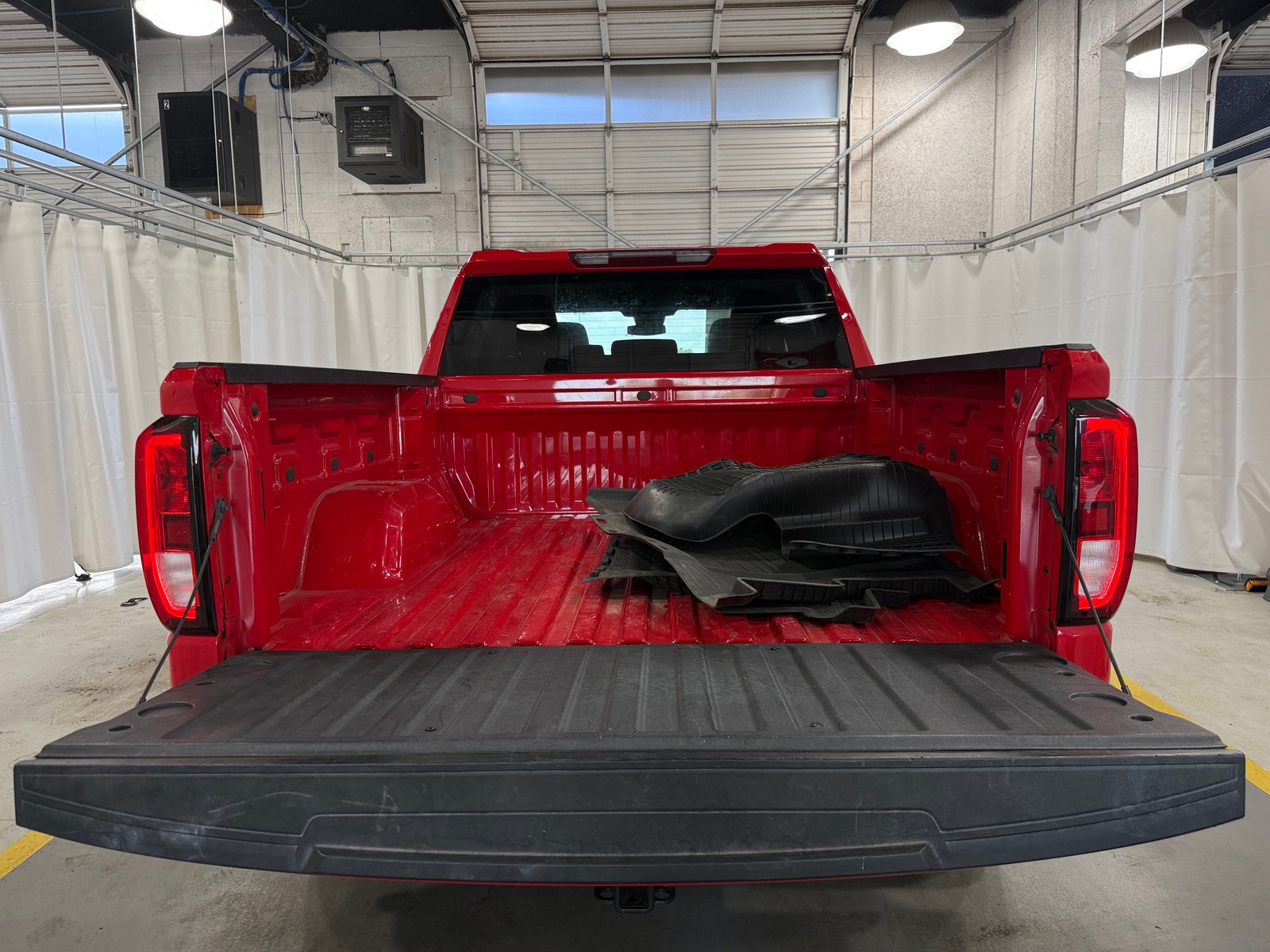 Thumbnail: 2023 GMC Sierra 1500 - 7