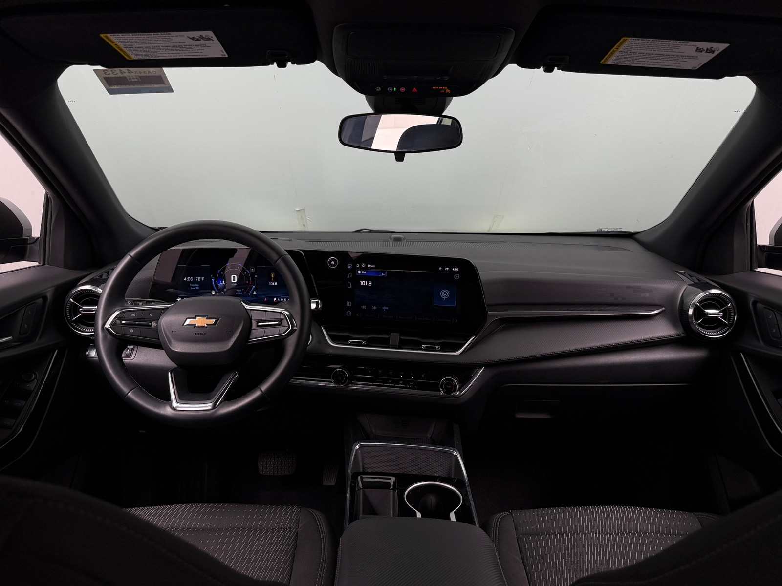 Thumbnail: 2025 Chevrolet Equinox - 3