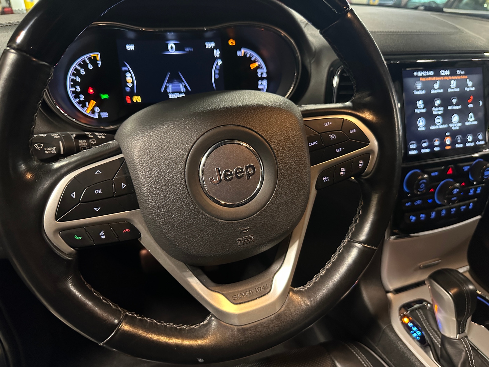 Thumbnail: 2020 Jeep Grand Cherokee - 4