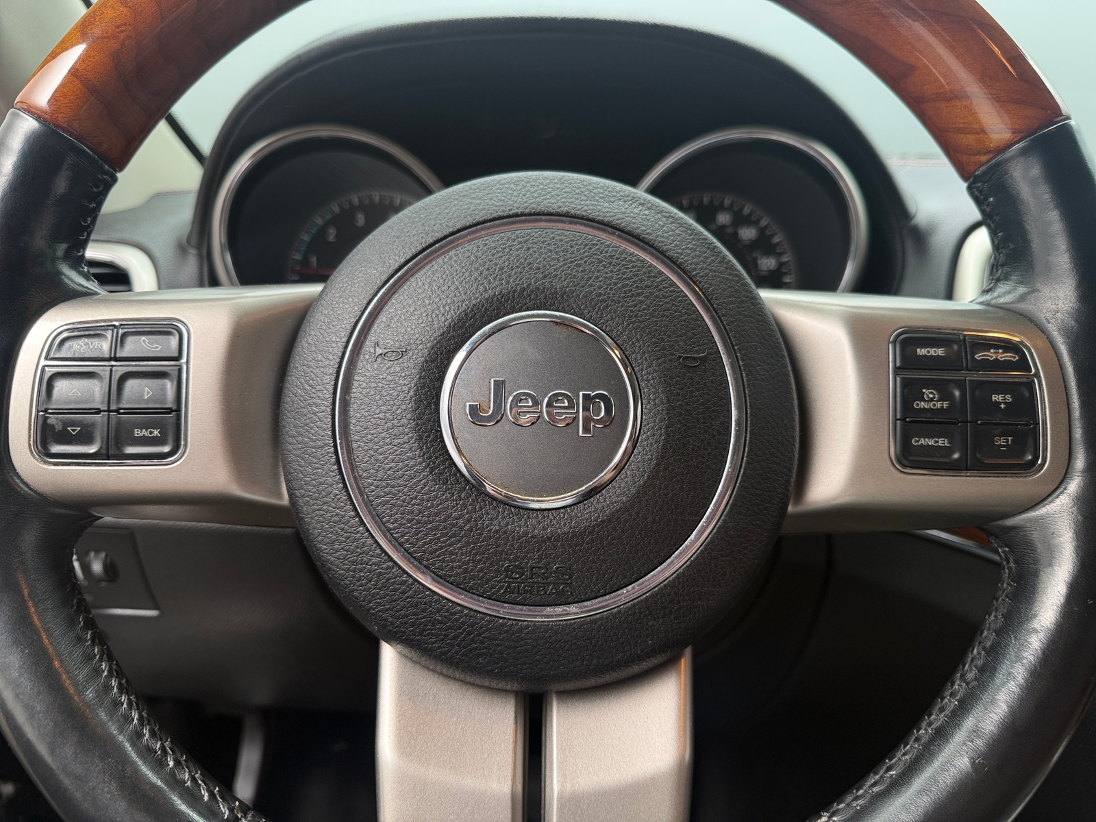 Thumbnail: 2013 Jeep Grand Cherokee - 4