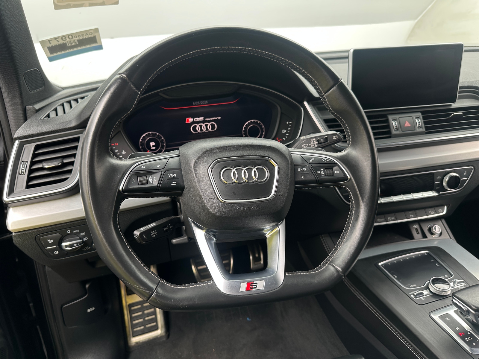 Thumbnail: 2020 Audi SQ5 - 5