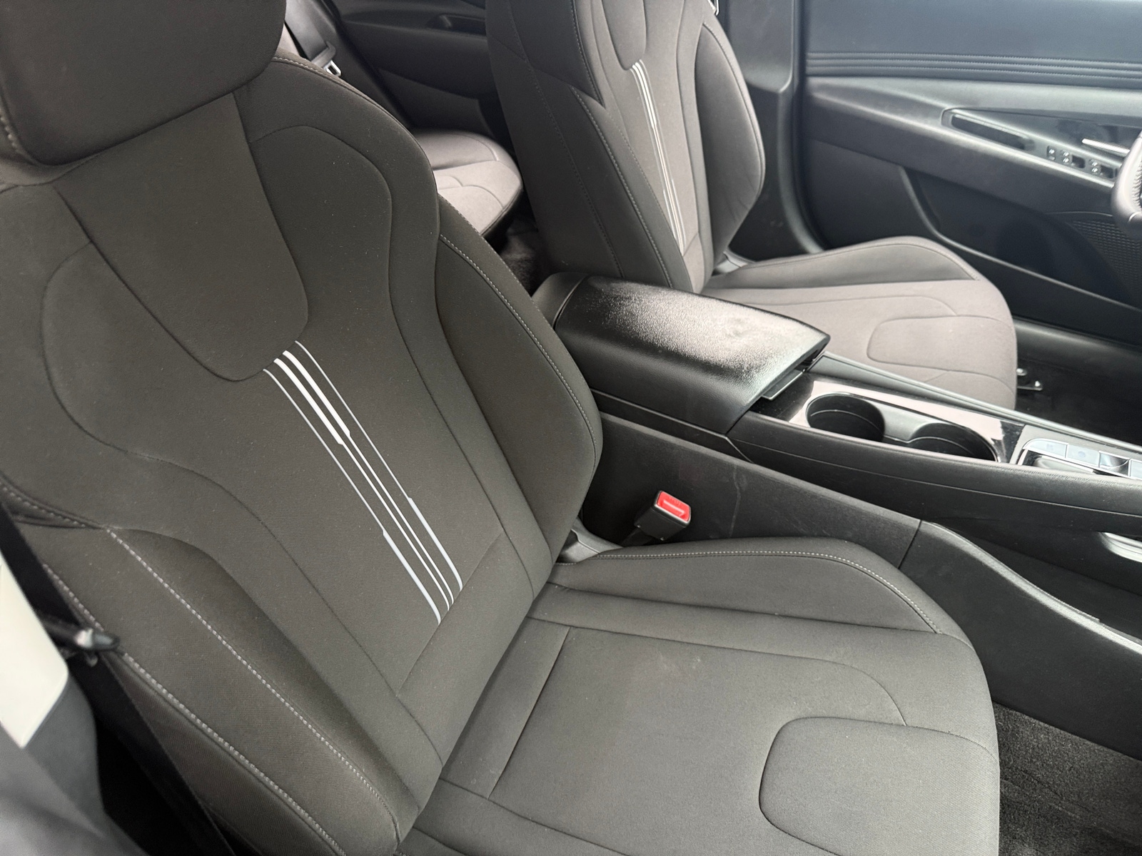 Thumbnail: 2023 Hyundai Elantra - 2