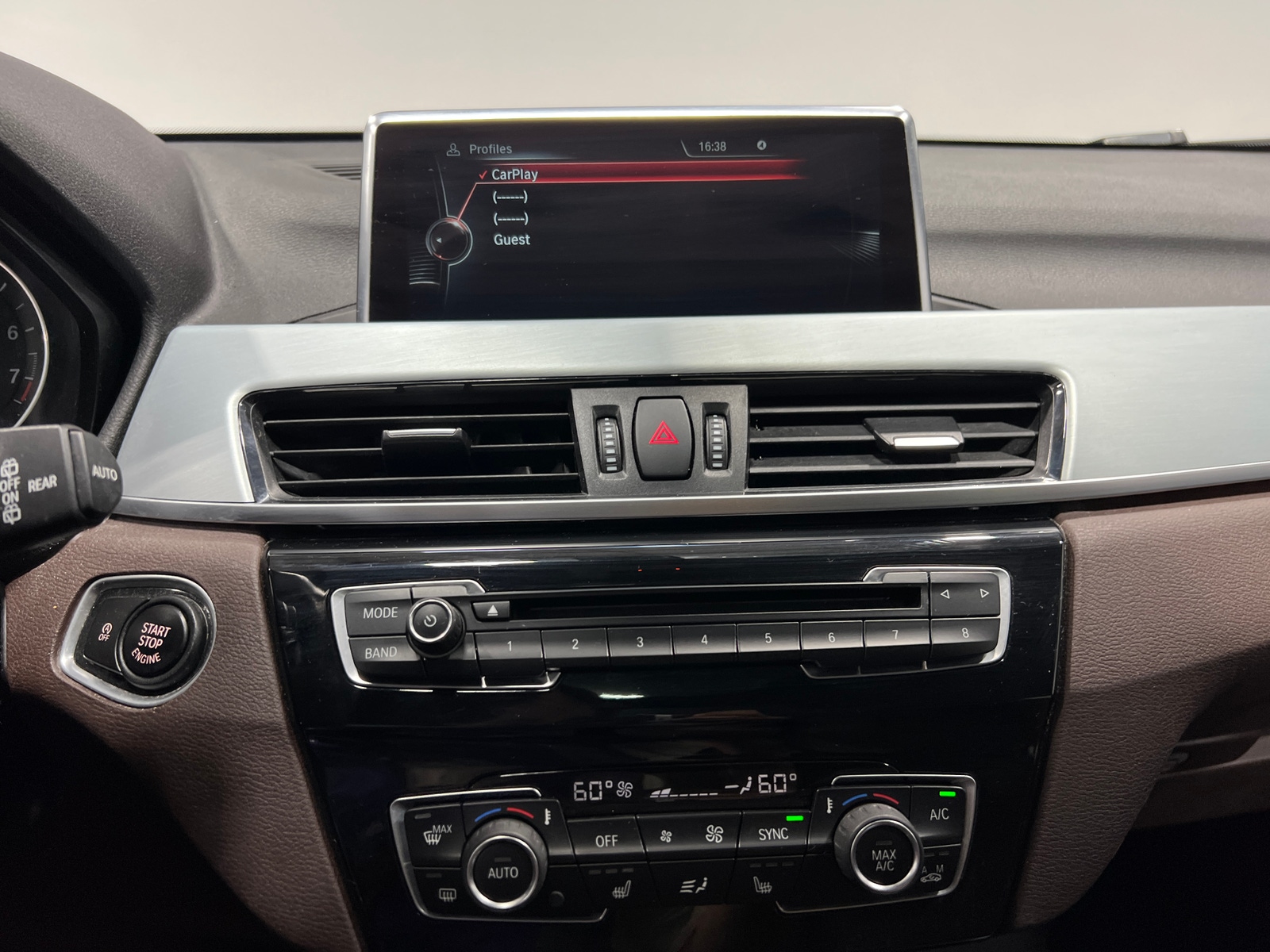 Thumbnail: 2016 BMW X1 - 4