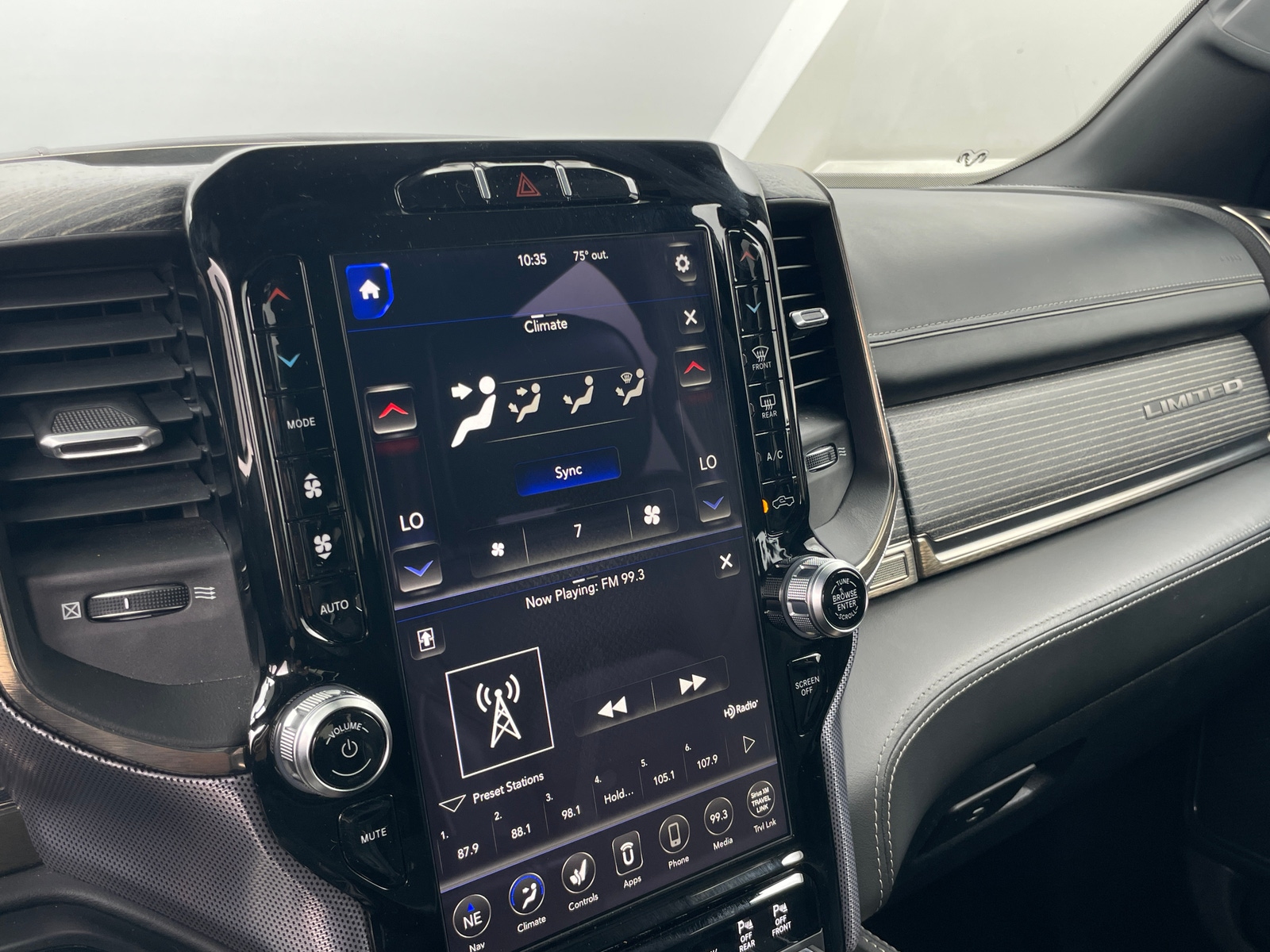 Thumbnail: 2019 RAM 1500 - 3