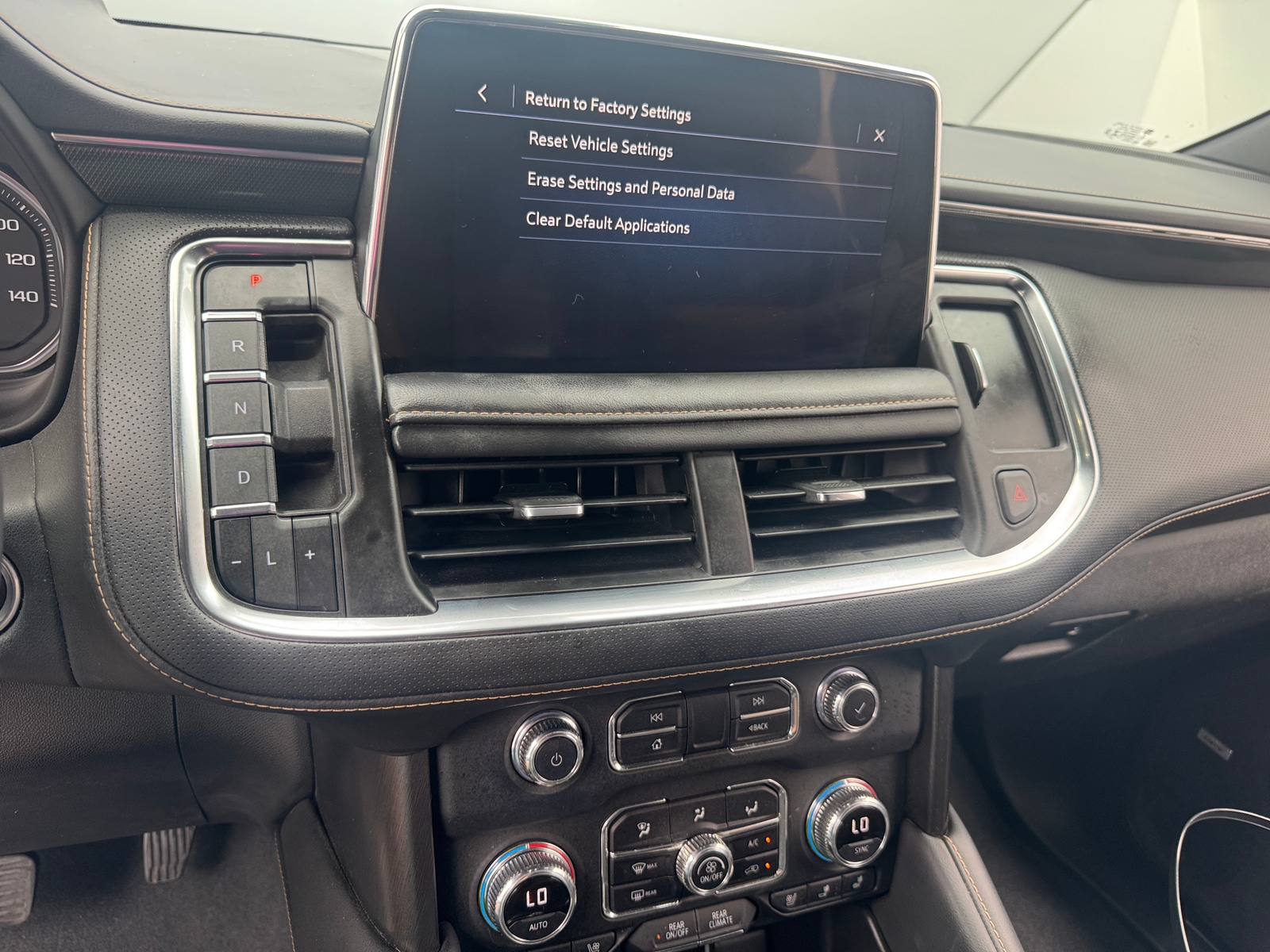 Thumbnail: 2021 GMC Yukon XL - 3