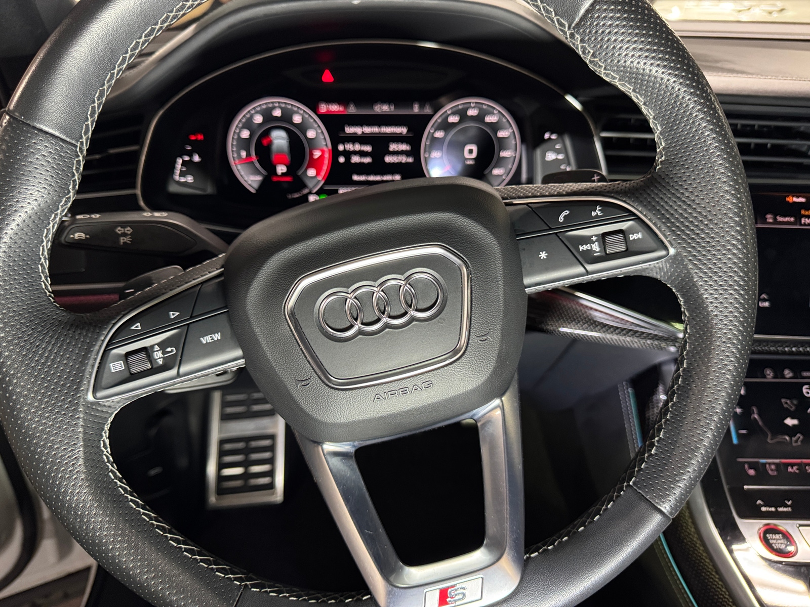 Thumbnail: 2021 Audi SQ7 - 4