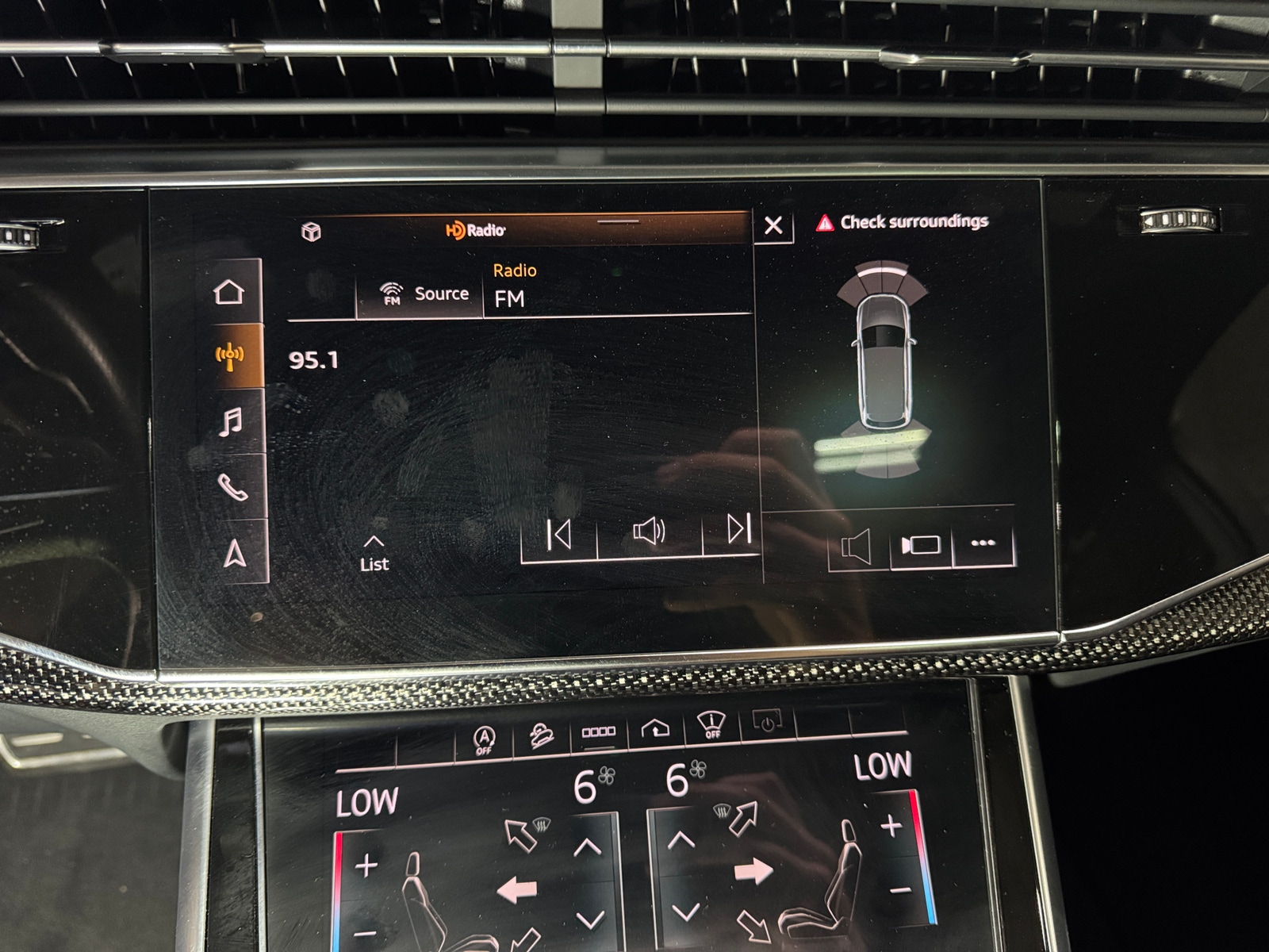 Thumbnail: 2021 Audi SQ7 - 3