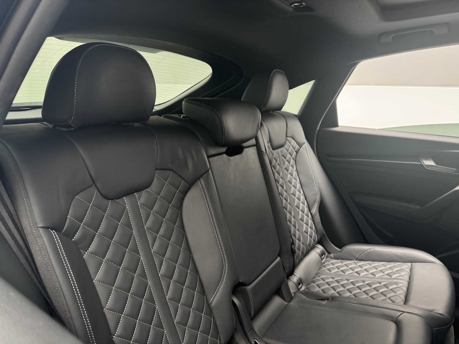 Thumbnail: 2025 Audi SQ5 - 5