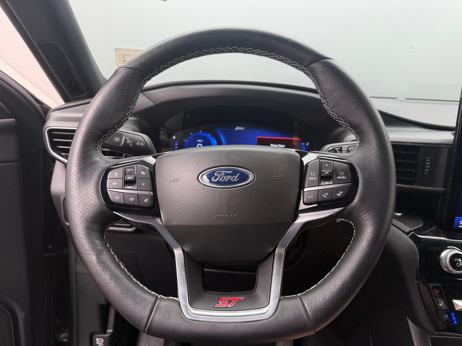 Thumbnail: 2023 Ford Explorer - 4