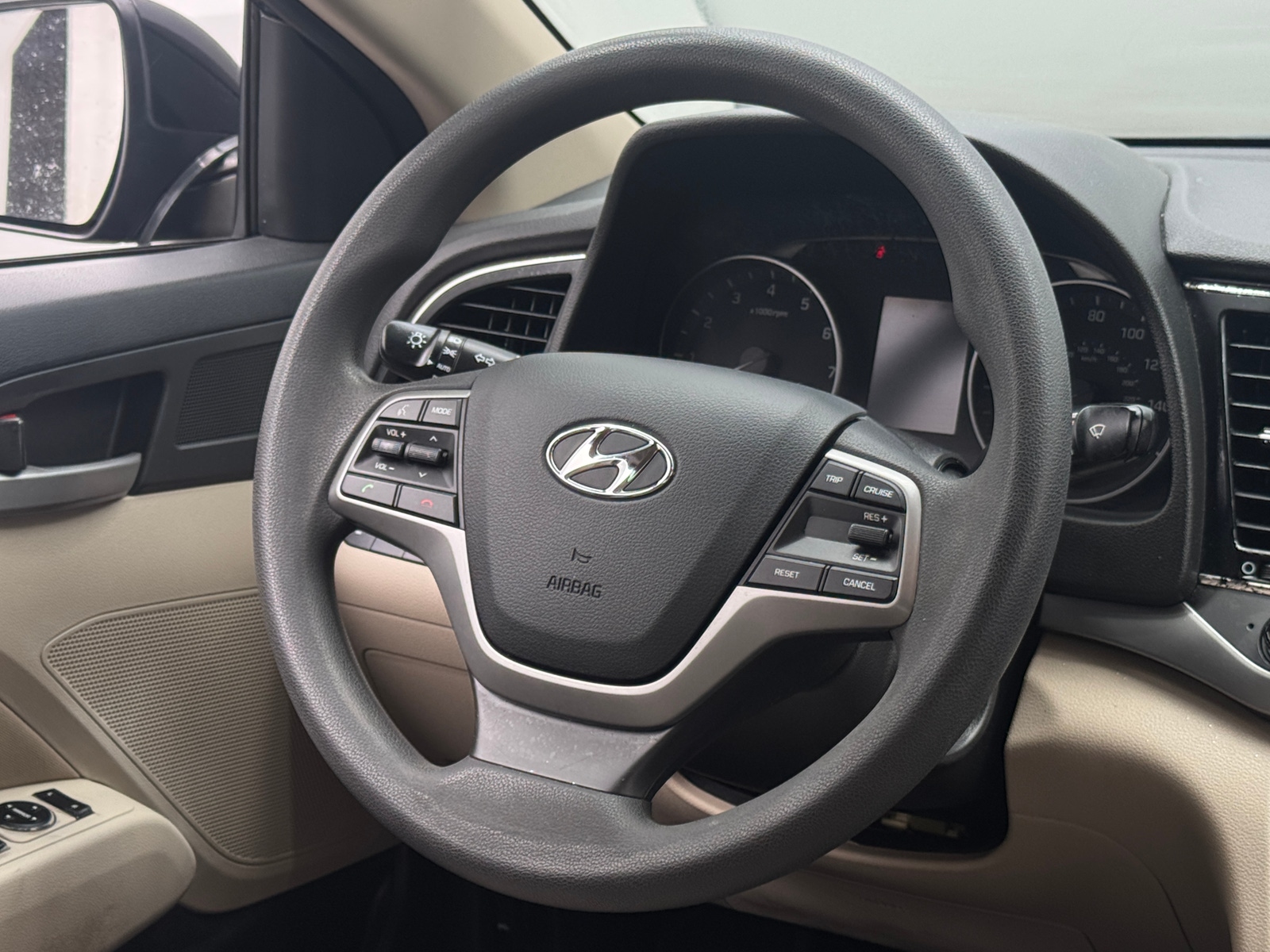 Thumbnail: 2017 Hyundai Elantra - 5