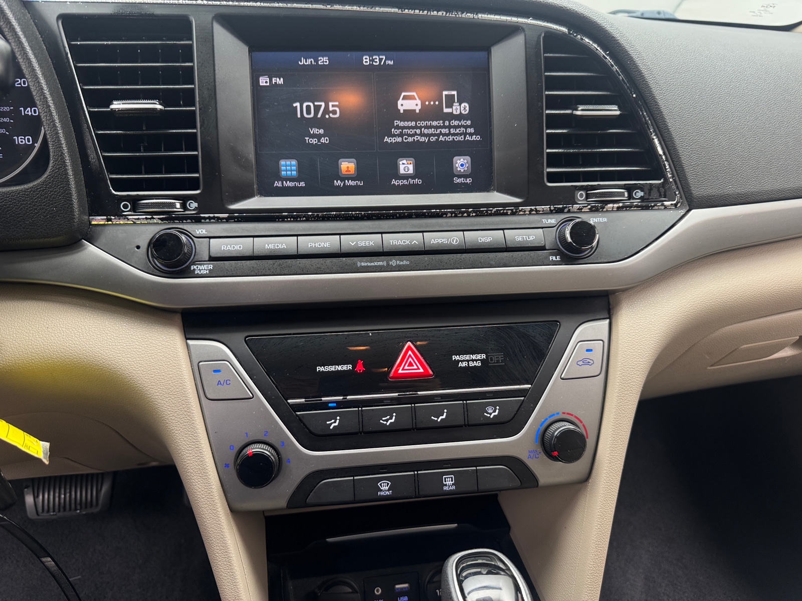 Thumbnail: 2017 Hyundai Elantra - 4