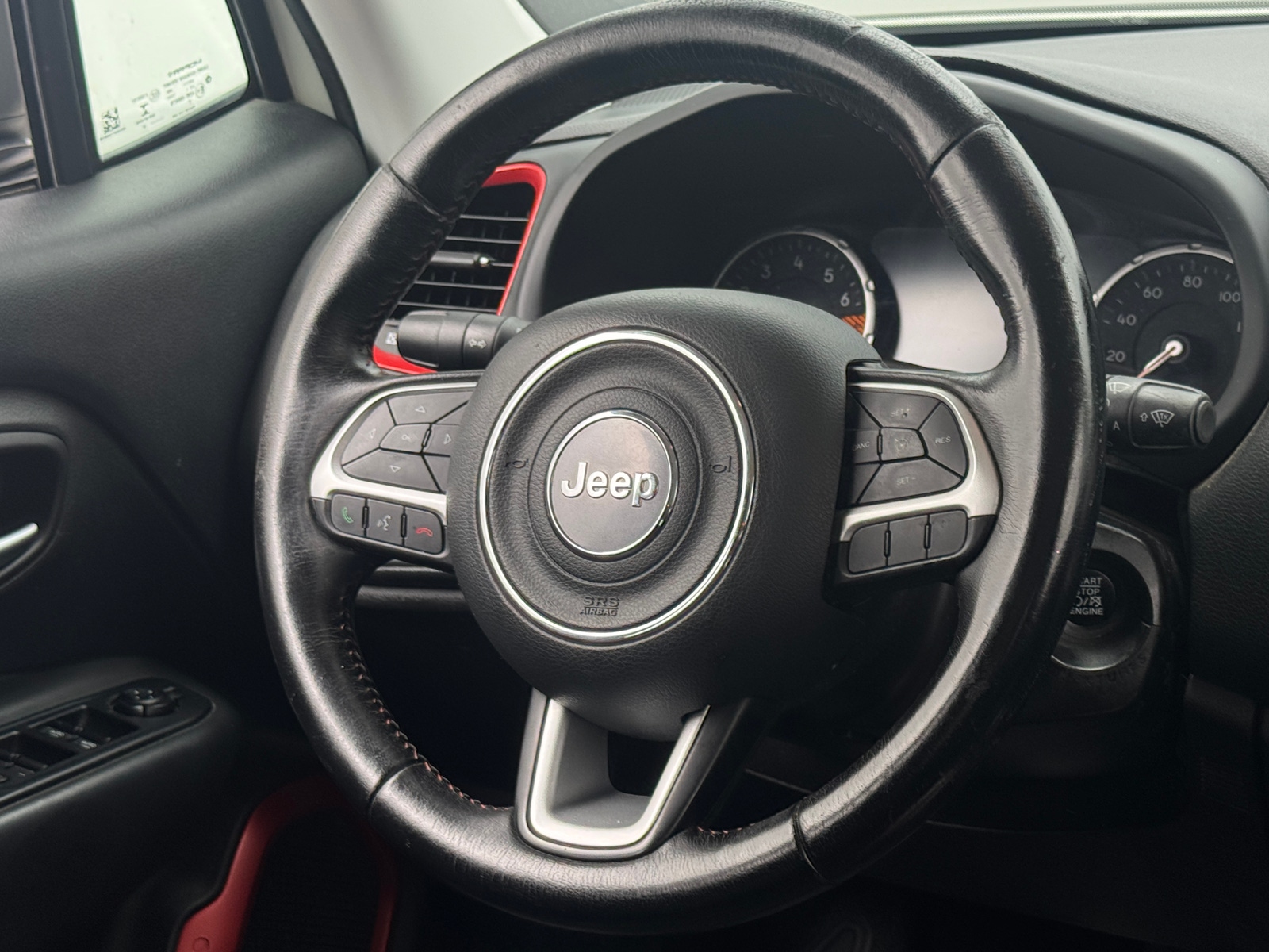 Thumbnail: 2019 Jeep Renegade - 5