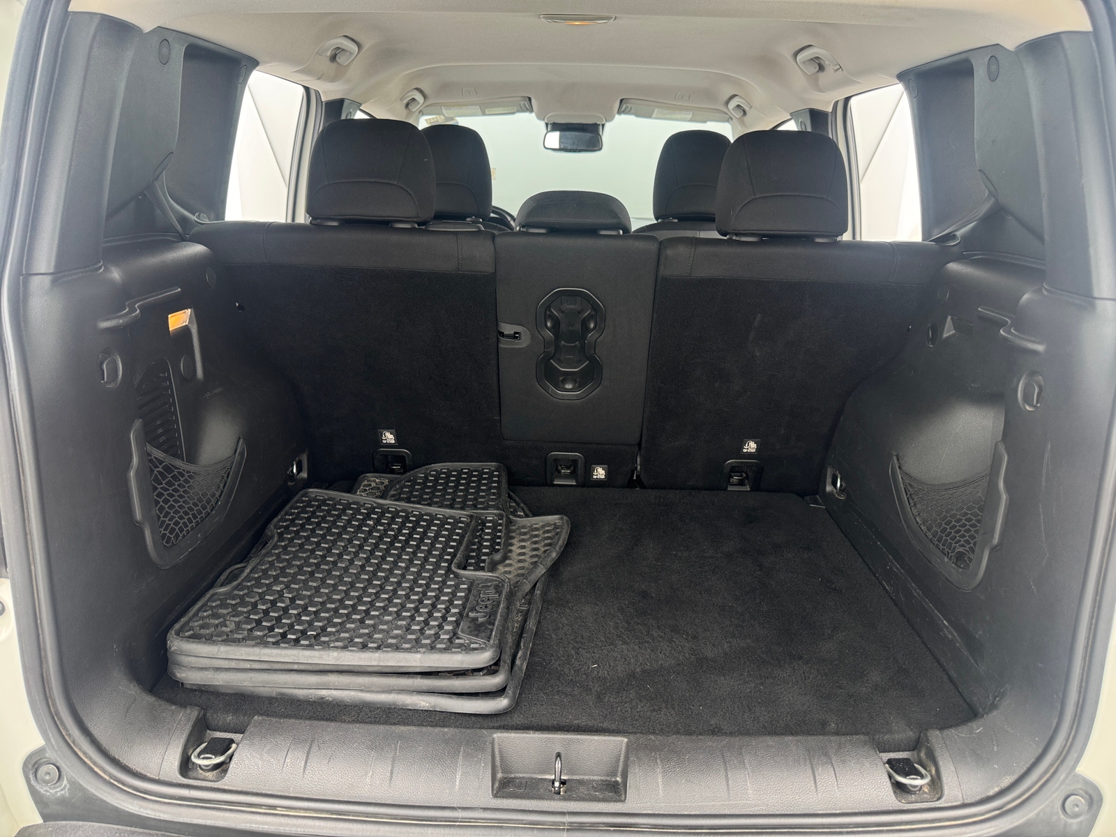 Thumbnail: 2019 Jeep Renegade - 7