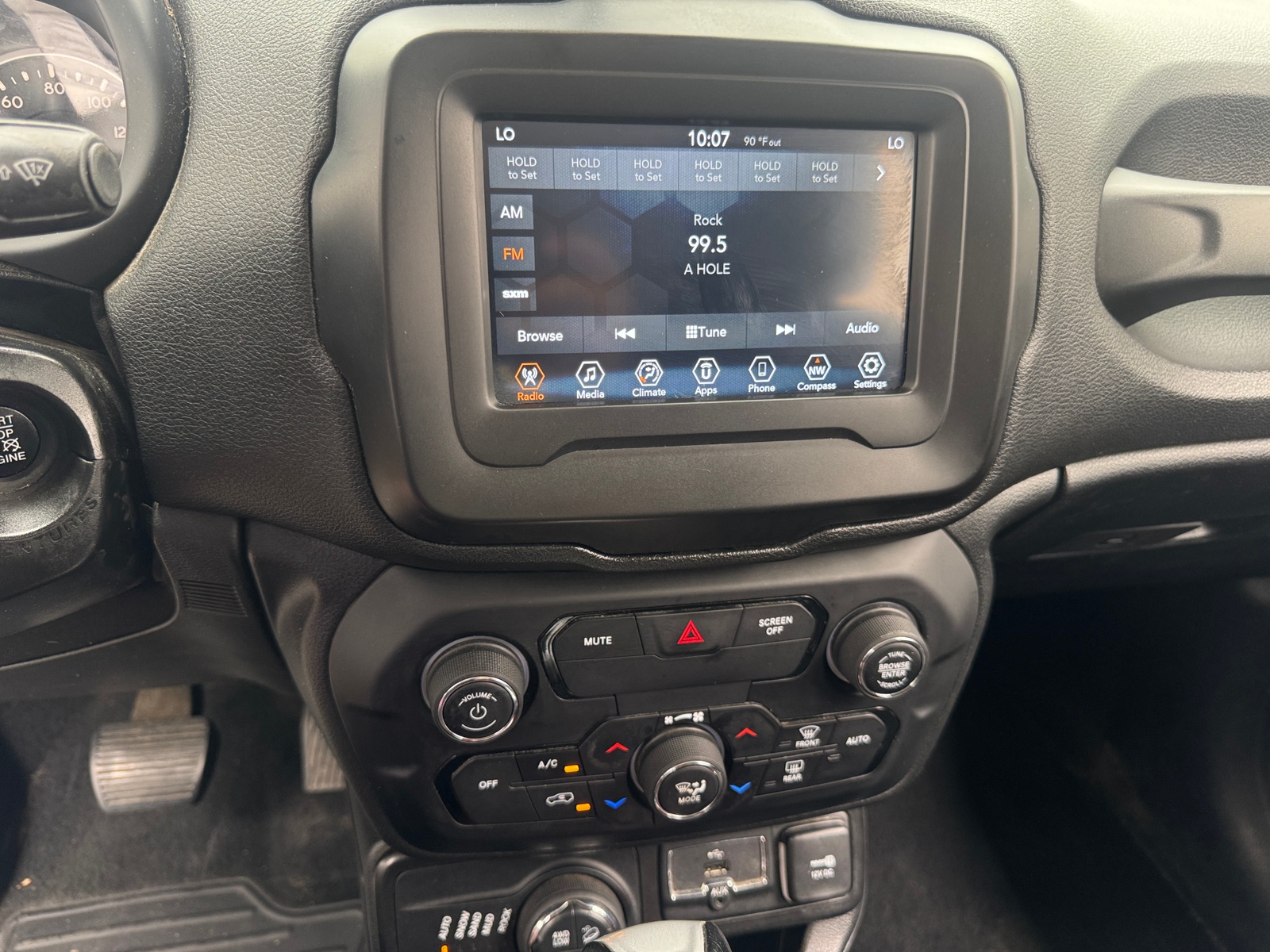 Thumbnail: 2019 Jeep Renegade - 4