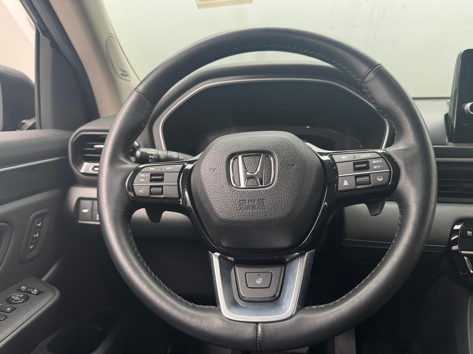 Thumbnail: 2024 Honda Pilot - 4