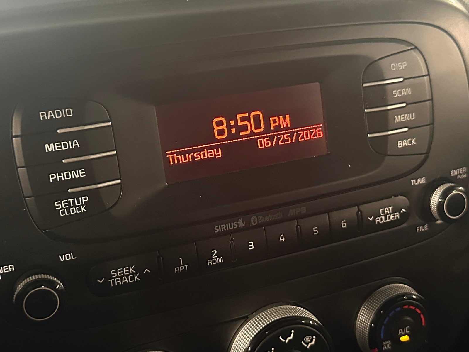 Thumbnail: 2015 Kia Soul - 4