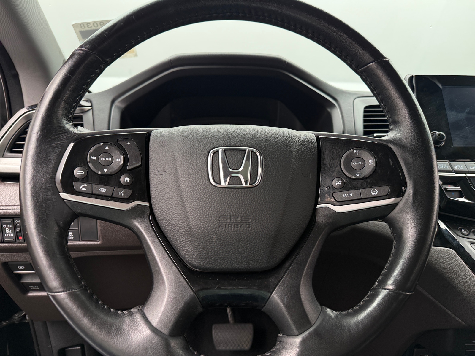 Thumbnail: 2018 Honda Odyssey - 4
