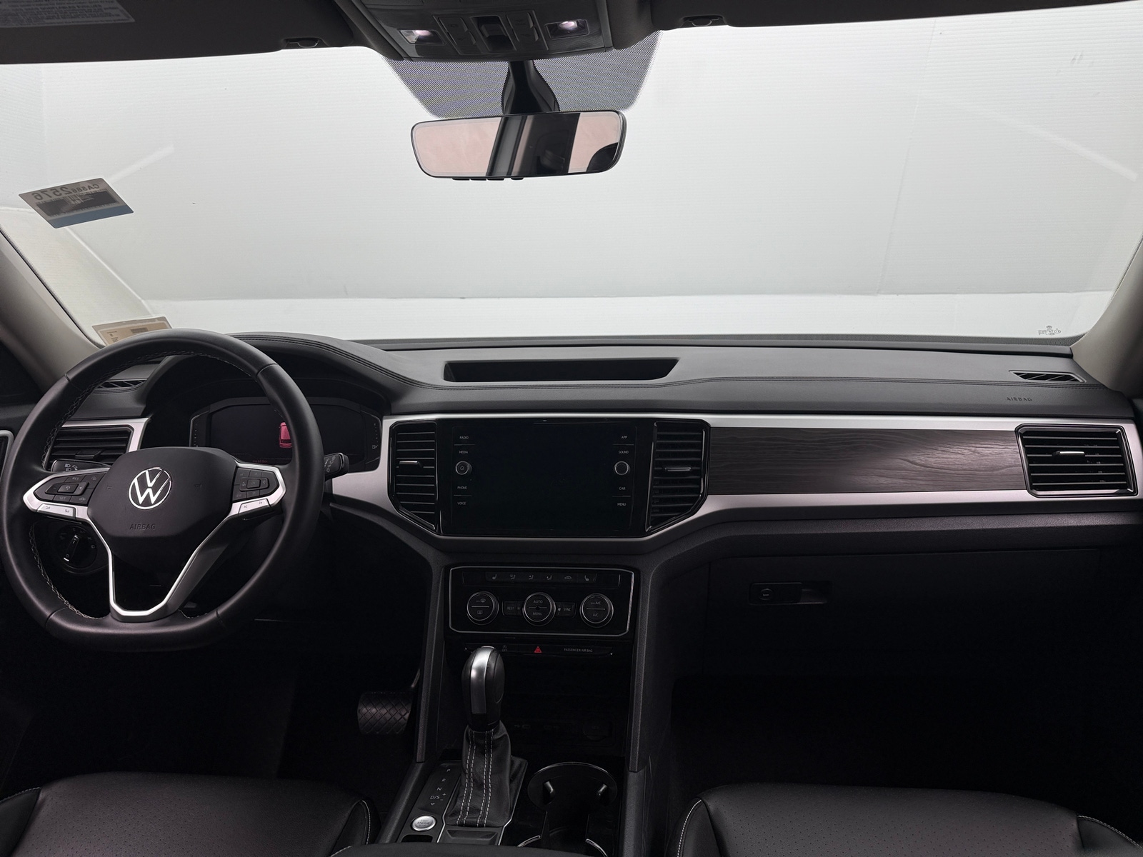 Thumbnail: 2023 Volkswagen Atlas - 2