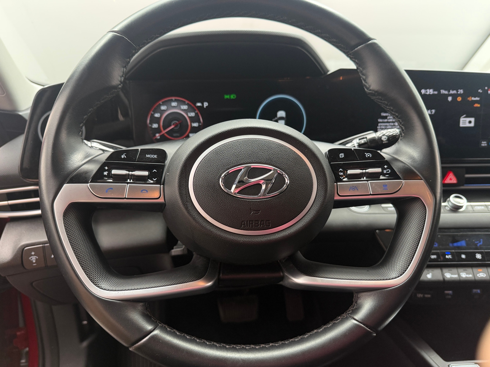 Thumbnail: 2023 Hyundai Elantra - 4