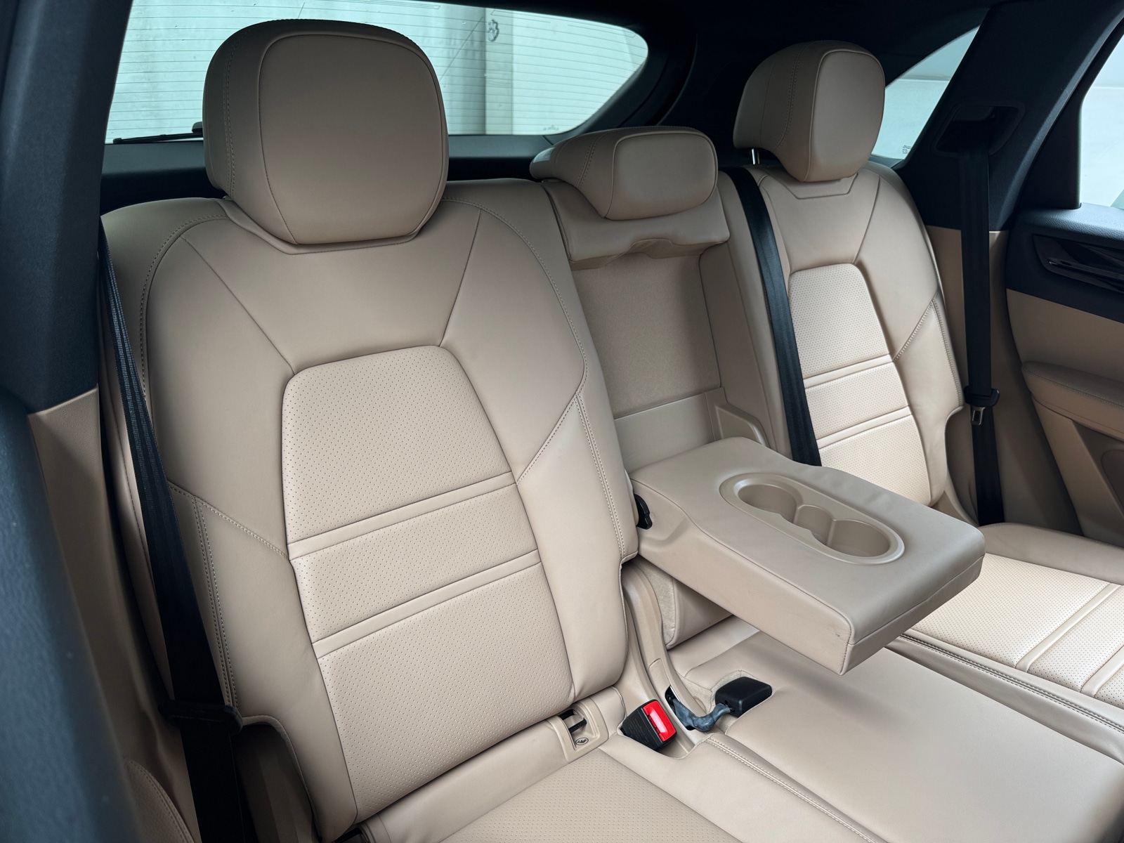 Thumbnail: 2020 Porsche Cayenne - 5