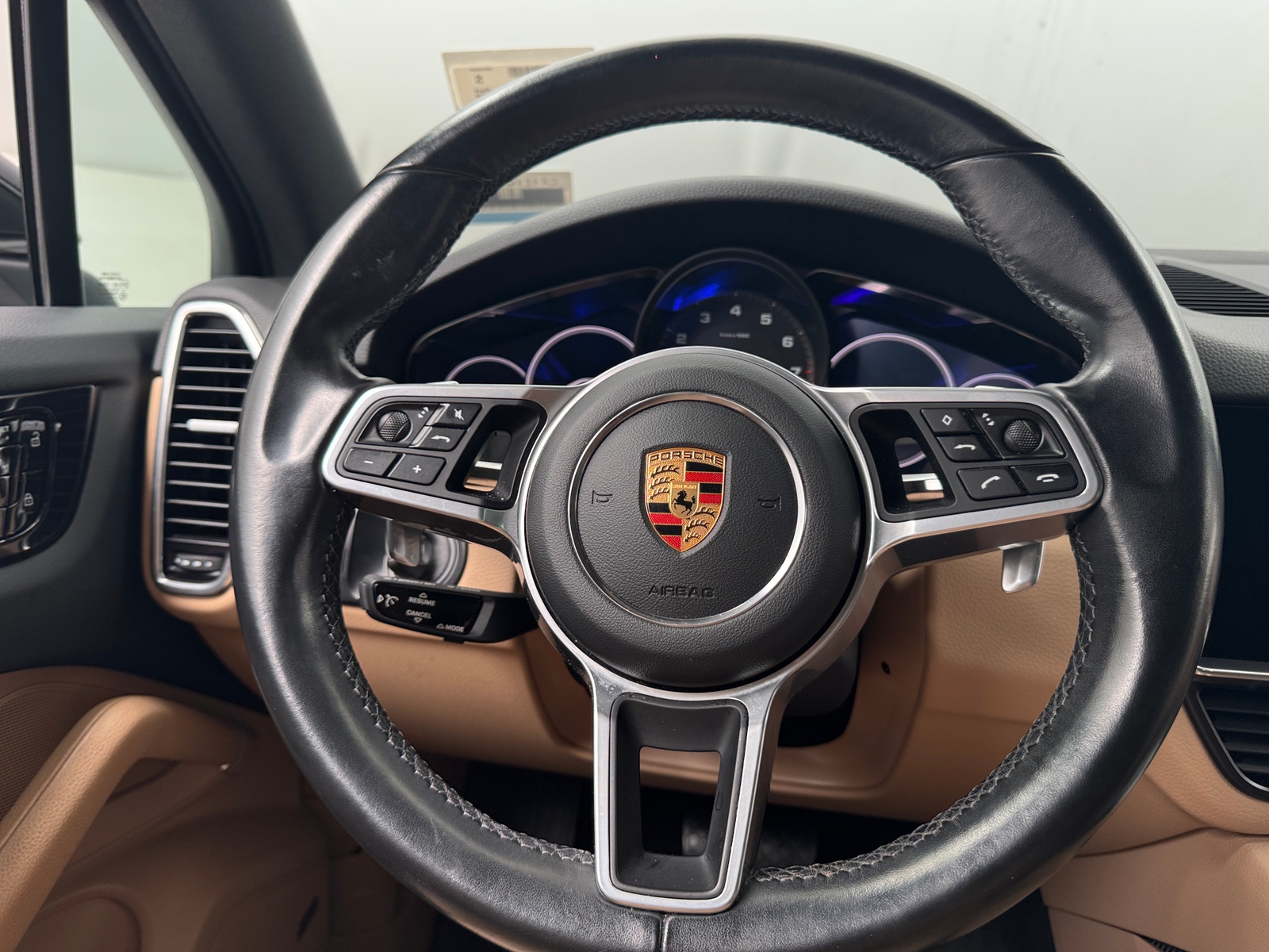 Thumbnail: 2020 Porsche Cayenne - 4