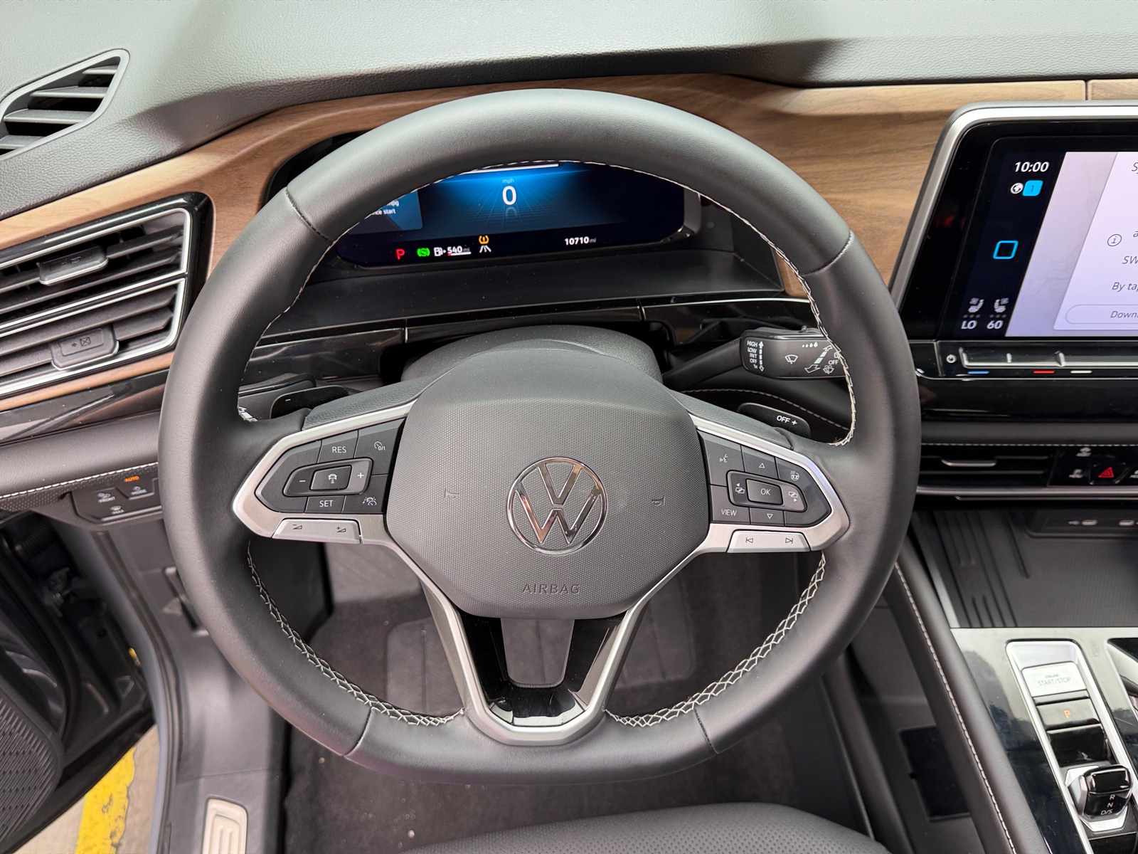Thumbnail: 2026 Volkswagen Atlas - 4