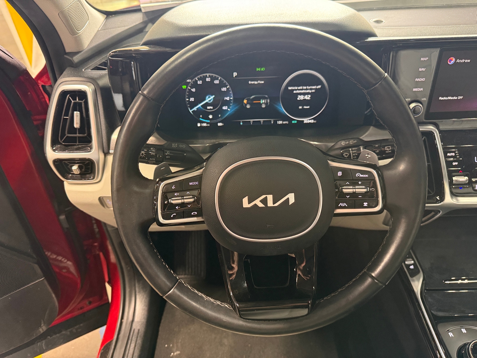 Thumbnail: 2022 Kia Sorento - 4