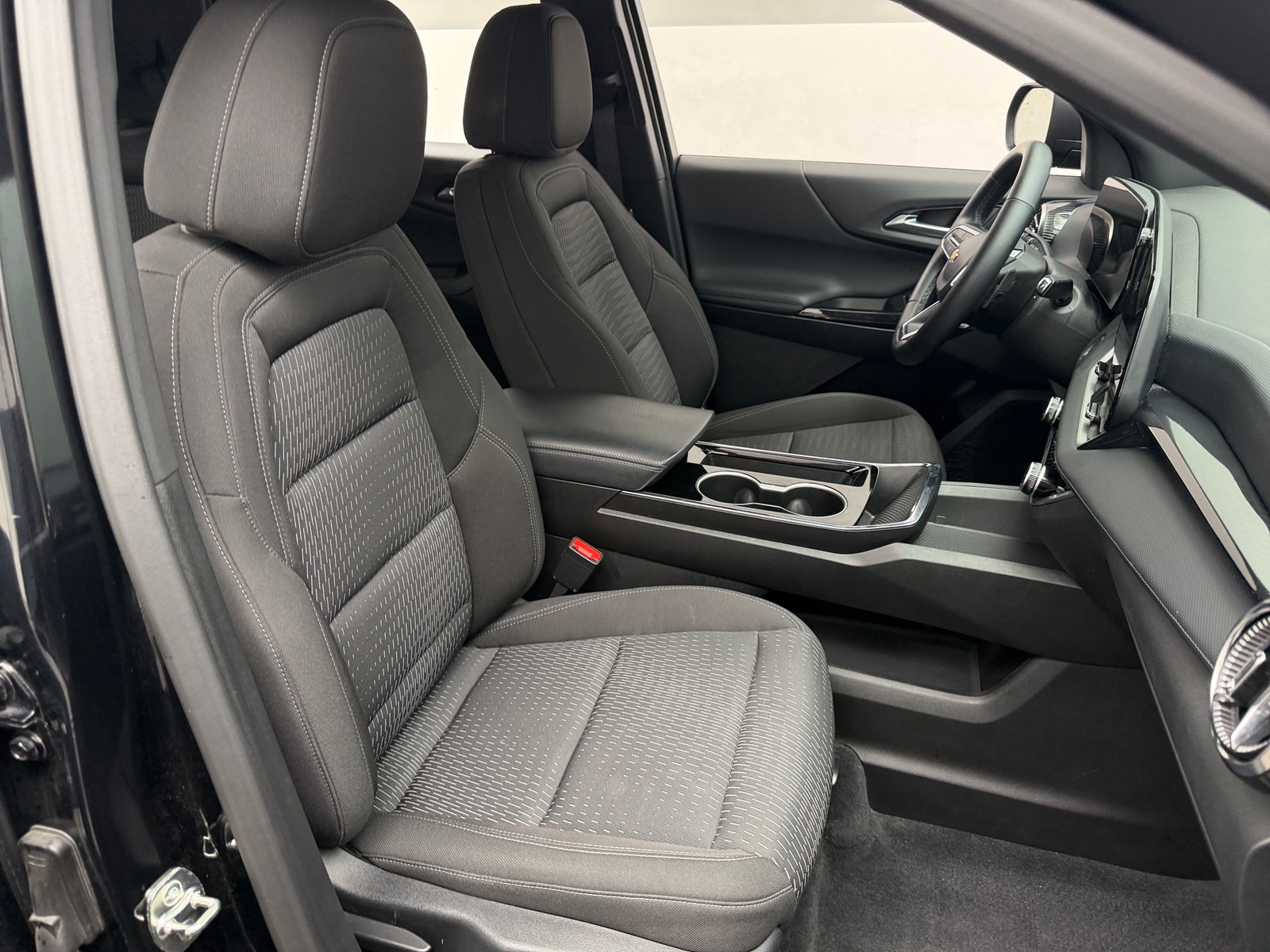 Thumbnail: 2025 Chevrolet Equinox - 2