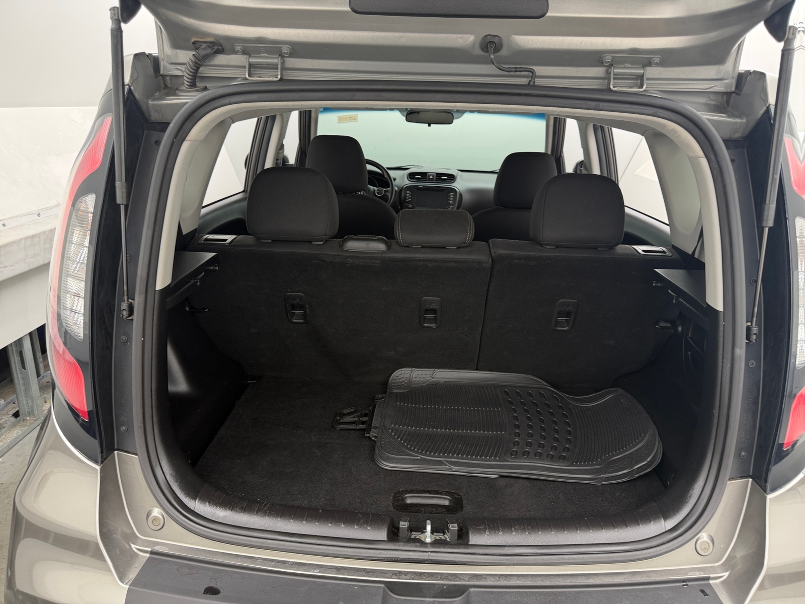 Thumbnail: 2019 Kia Soul - 7