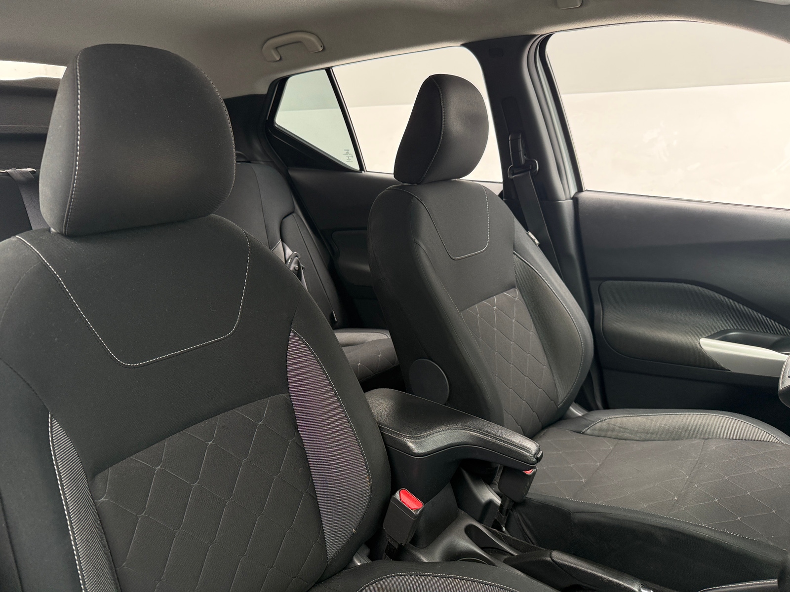 Thumbnail: 2020 Nissan Kicks - 2