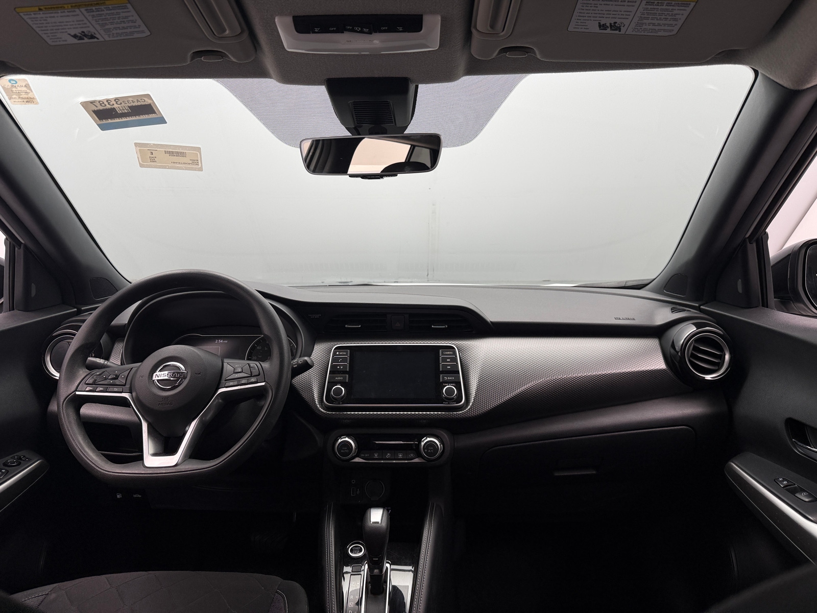 Thumbnail: 2020 Nissan Kicks - 3