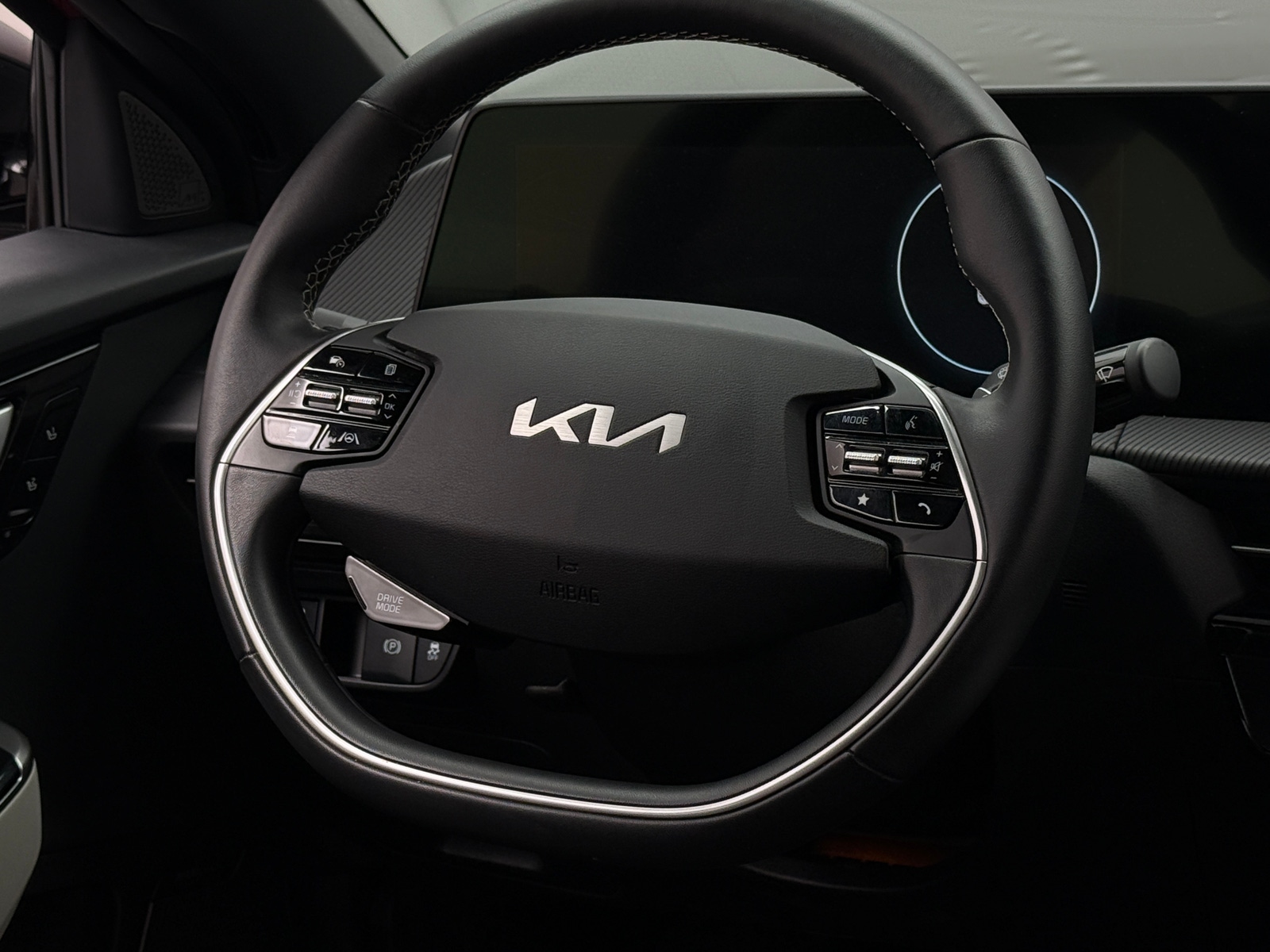 Thumbnail: 2023 Kia EV6 - 4