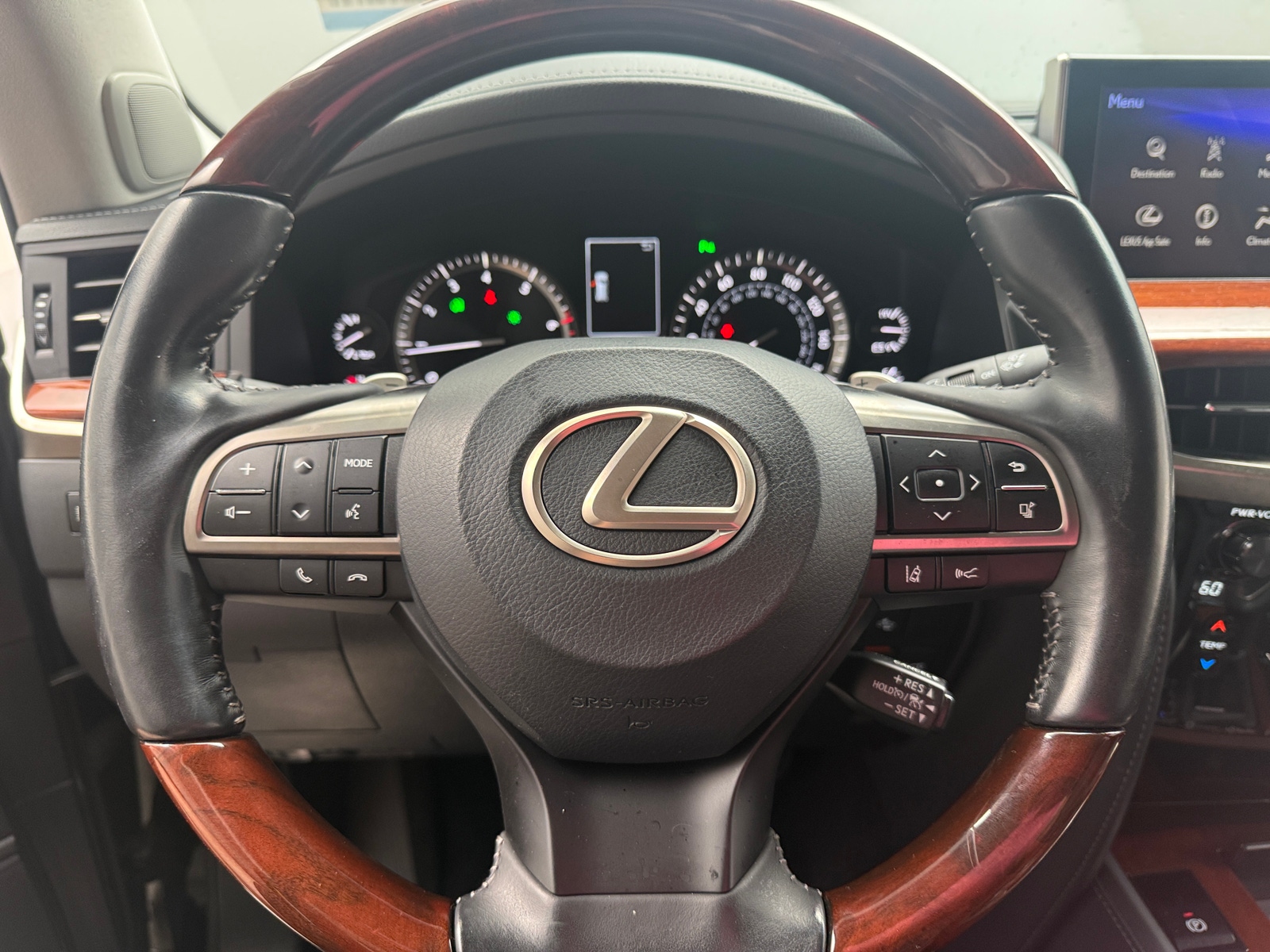 Thumbnail: 2019 Lexus LX - 4