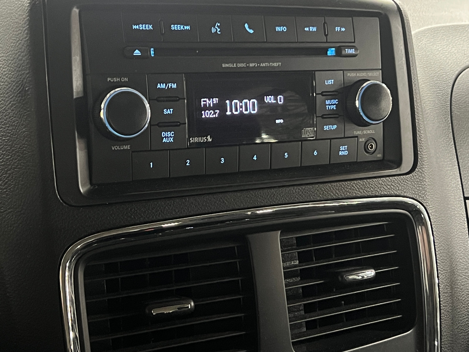 Thumbnail: 2015 Dodge Grand Caravan - 4