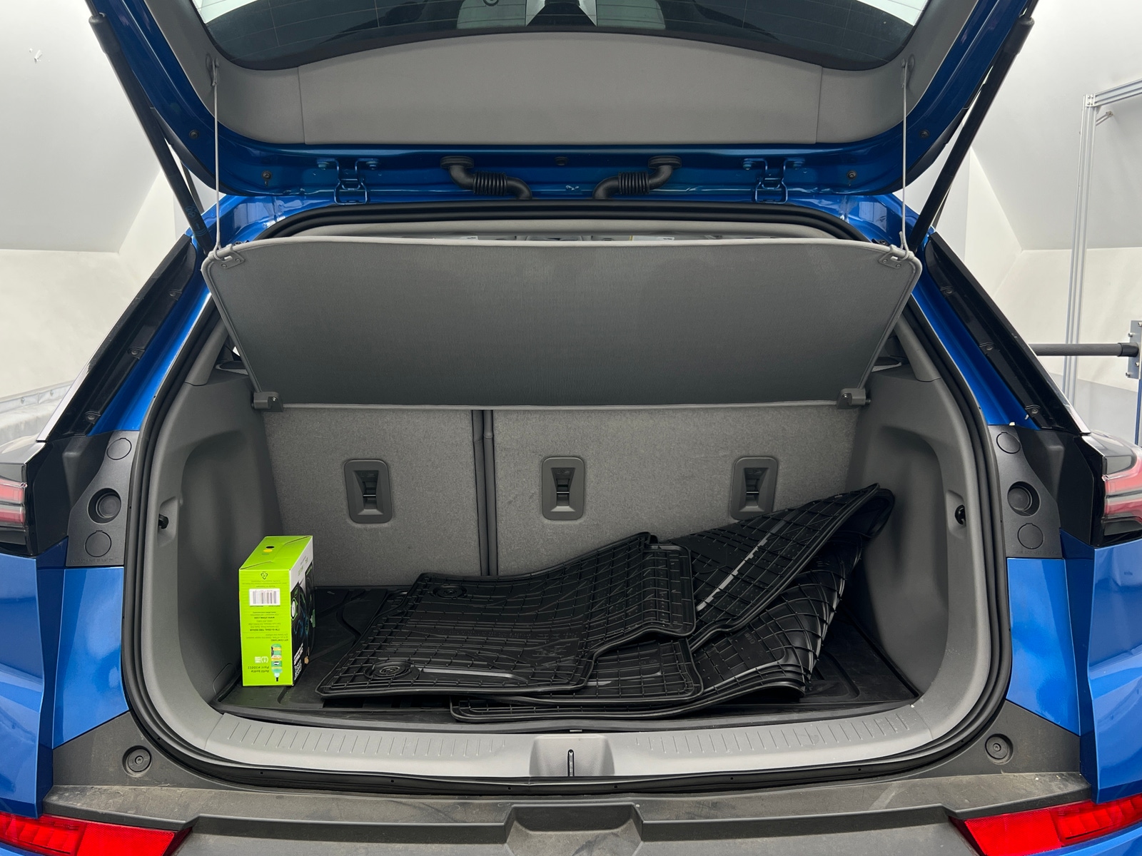 Thumbnail: 2023 Chevrolet Bolt EUV - 6