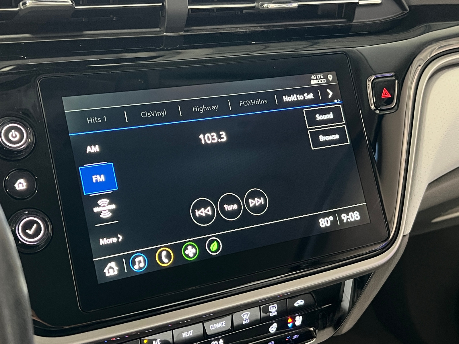 Thumbnail: 2023 Chevrolet Bolt EUV - 3