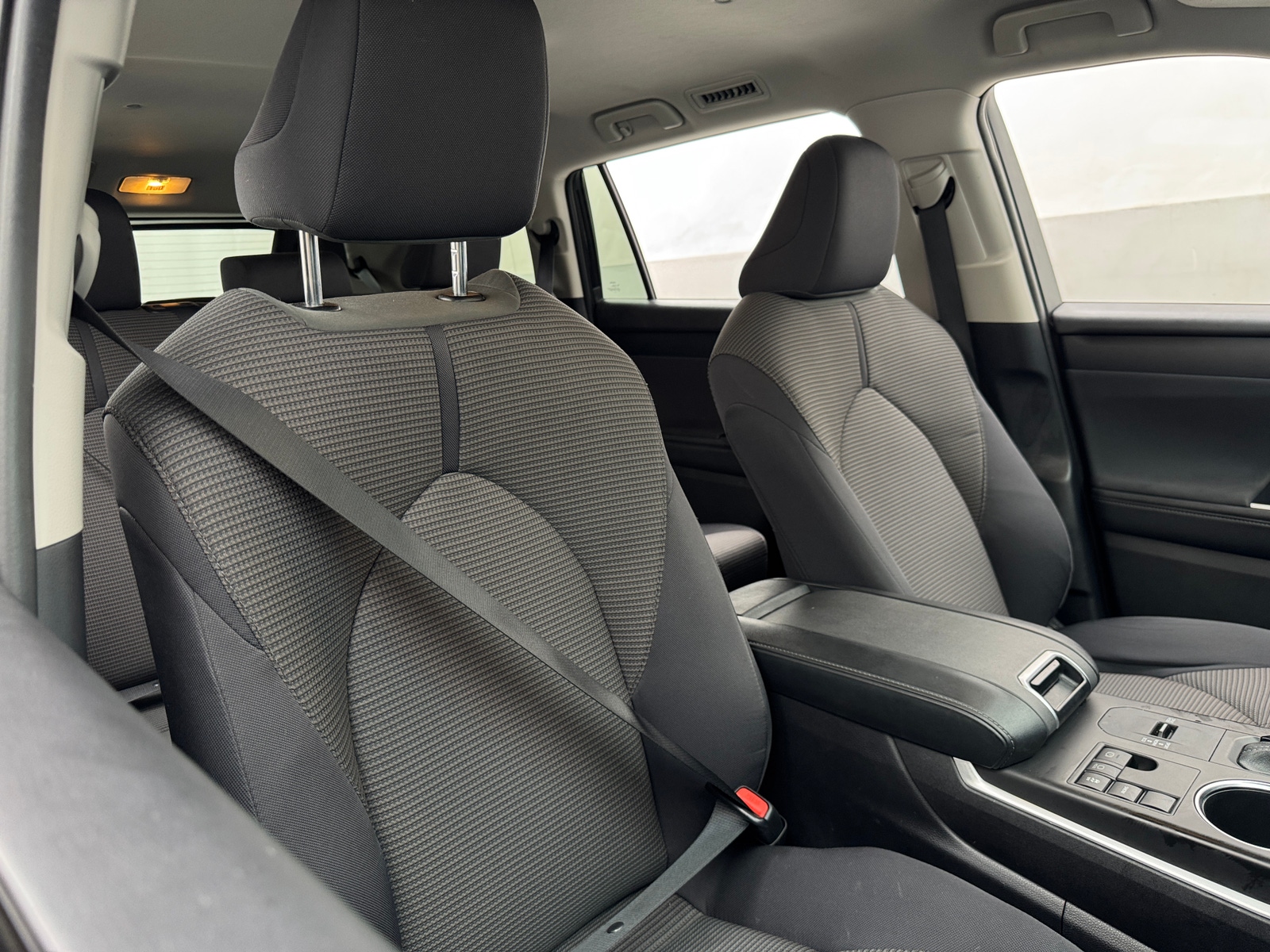 Thumbnail: 2025 Toyota Highlander - 2