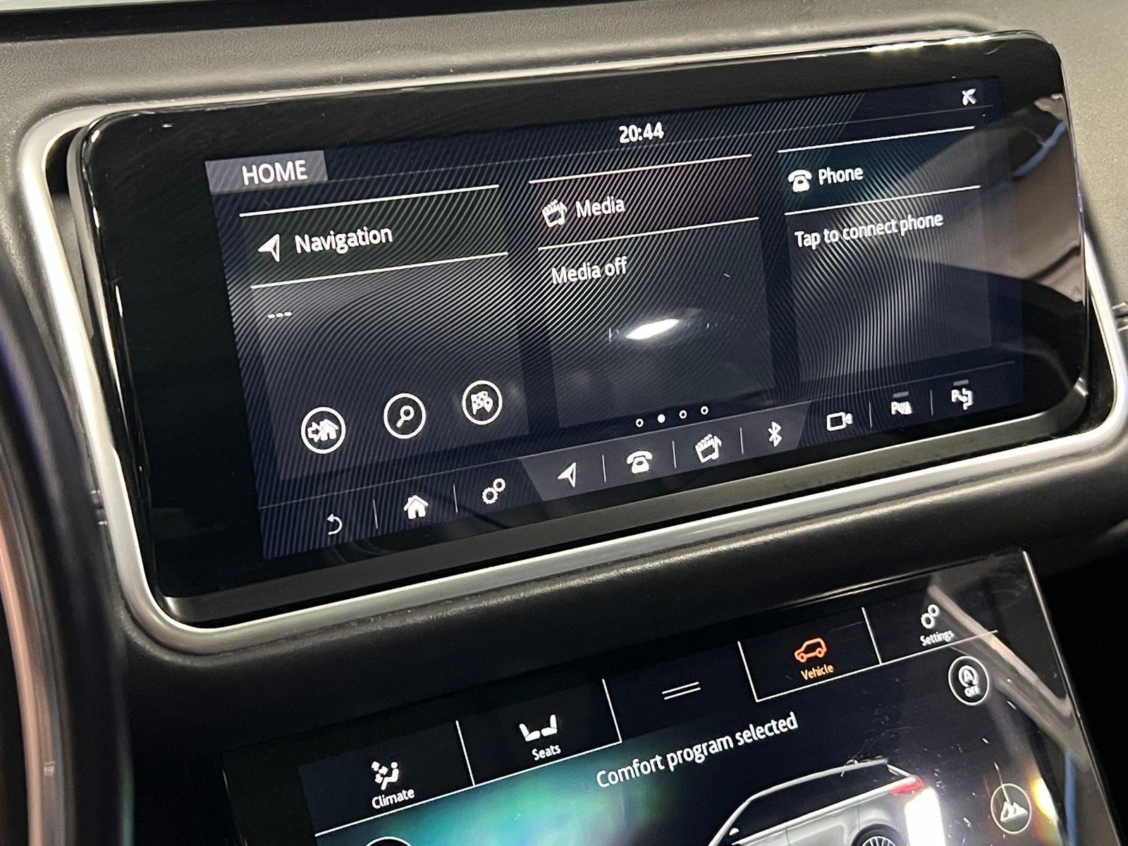 Thumbnail: 2019 Land Rover Range Rover Velar - 3