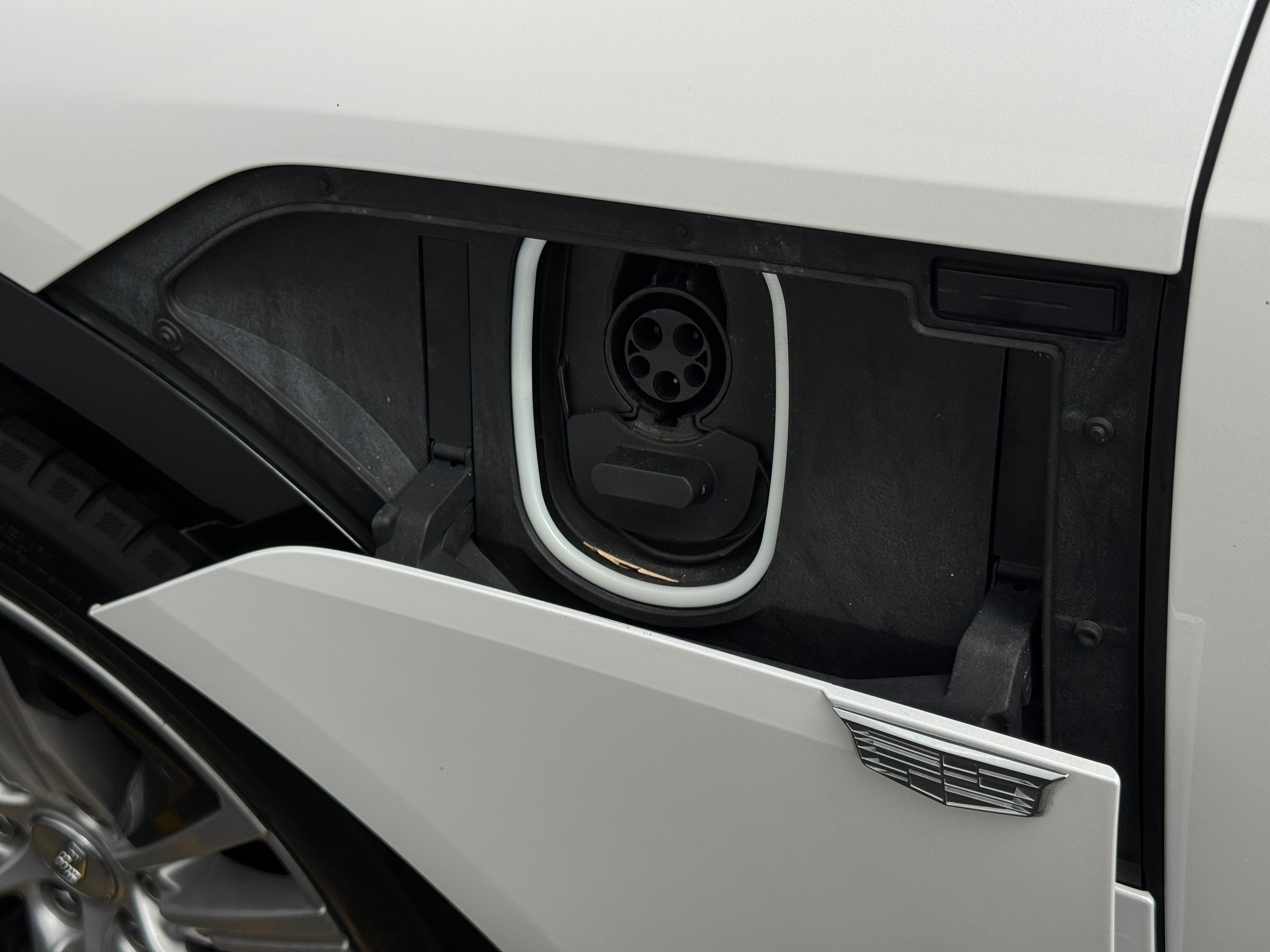 Used 2024 Cadillac LYRIQ Tech with VIN 1GYKPMRK5RZ111775 for sale in Auburn, WA