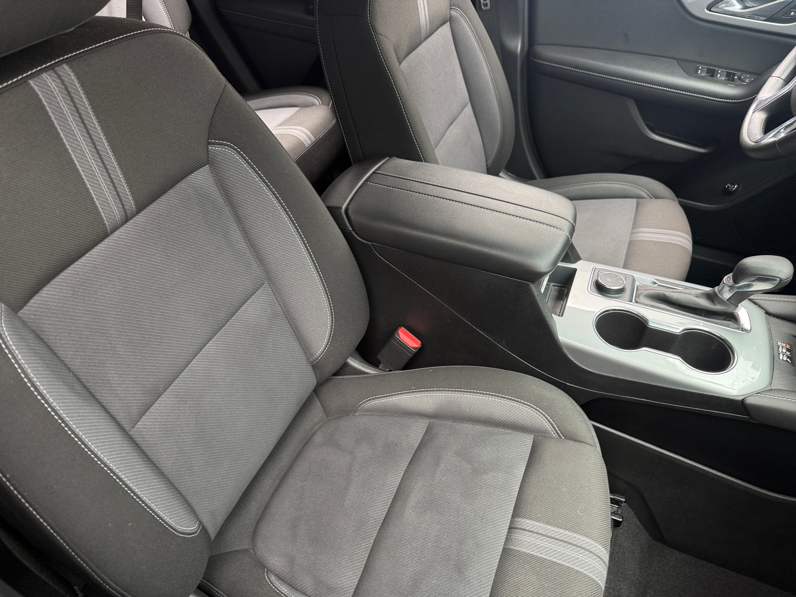 Thumbnail: 2023 Chevrolet Blazer - 2