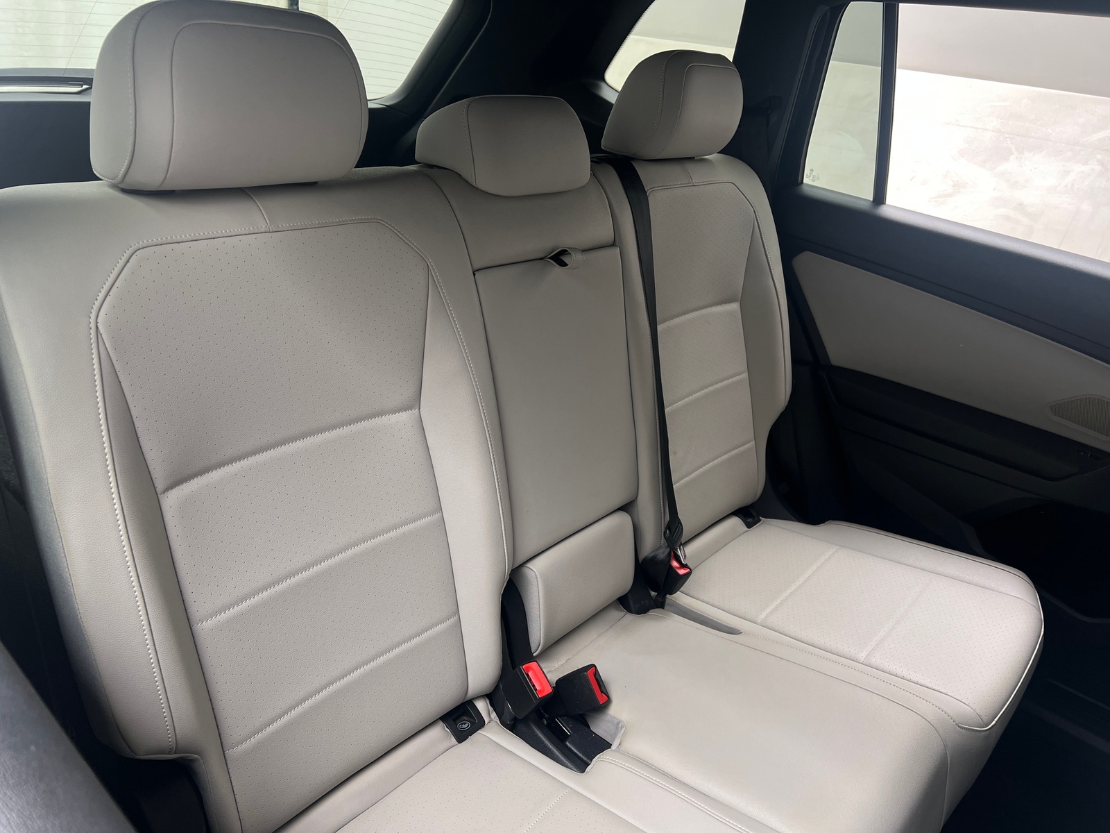 Thumbnail: 2021 Volkswagen Tiguan - 5